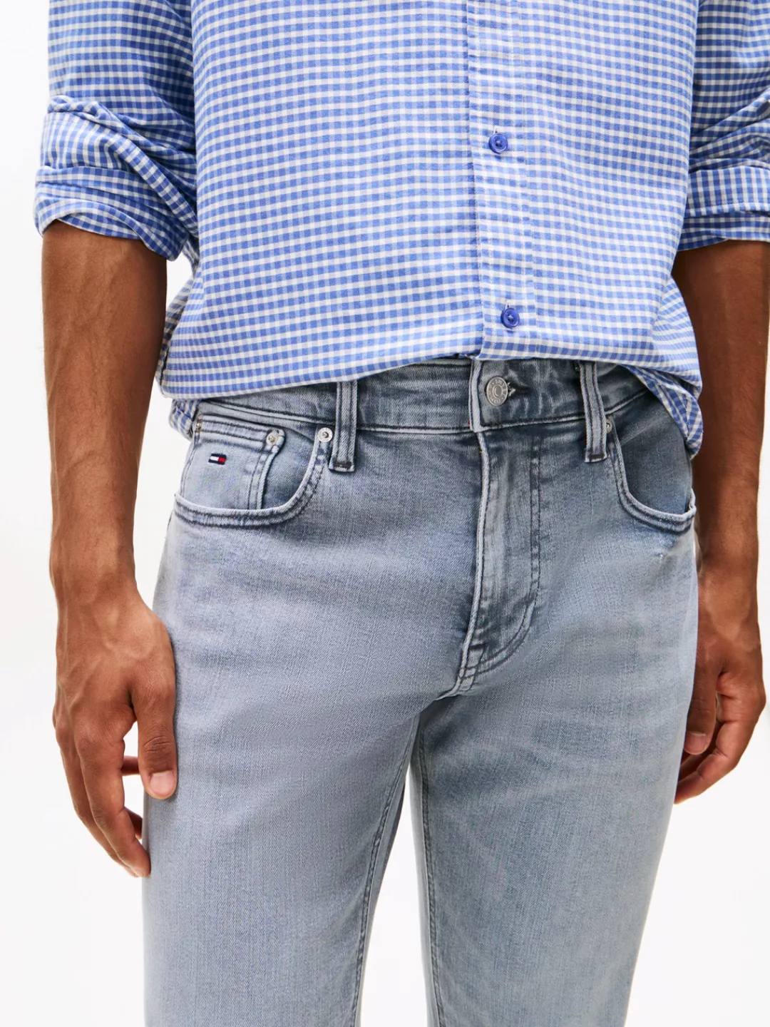 Tommy Jeans Gerade Jeans "Scanton Slim", Mit Markenlabel aus Leder hinten günstig online kaufen