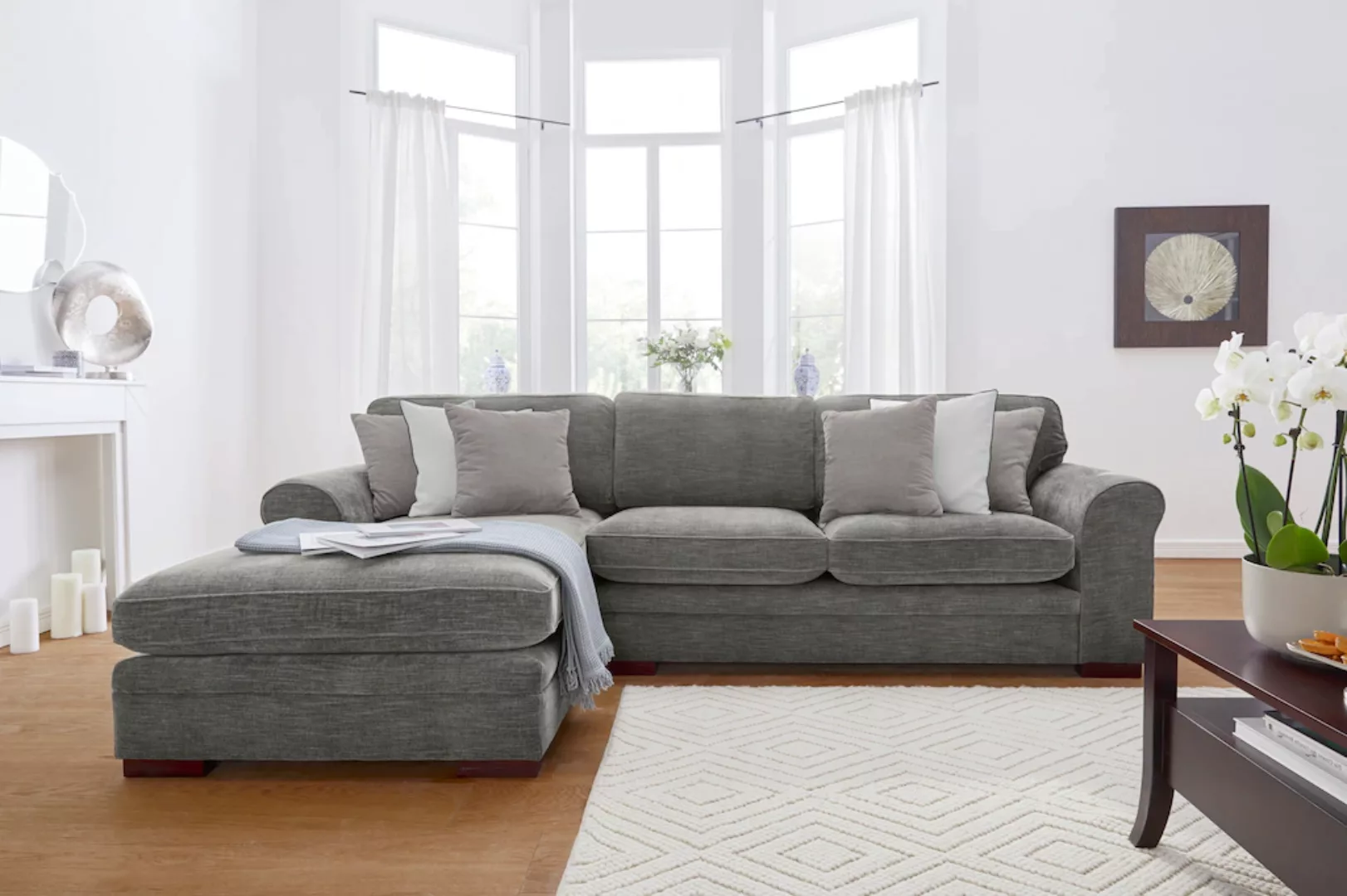 Home affaire Ecksofa "Broughton L-Form", weicher Sitzkomfort, incl. 4 Zierk günstig online kaufen