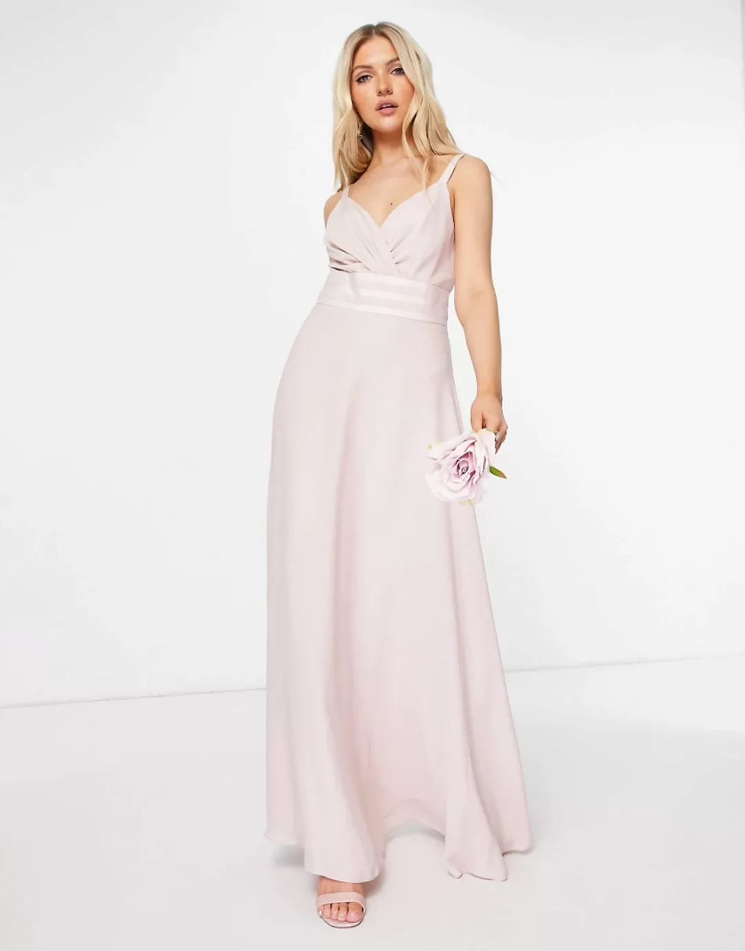 ASOS DESIGN – Bridesmaid – Plissiertes Maxi-Camisole-Kleid mit Satin-Detail günstig online kaufen