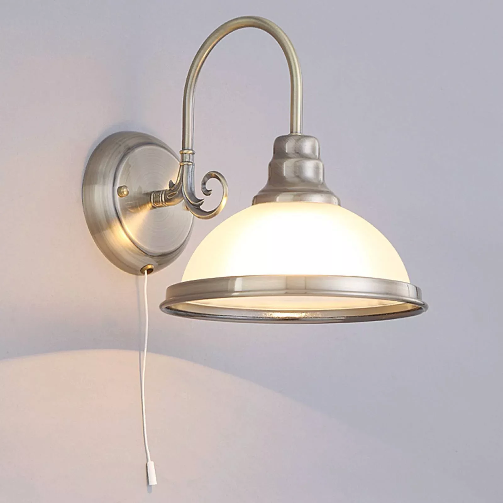 Klassisch anmutenden Wandlampe Alicia günstig online kaufen