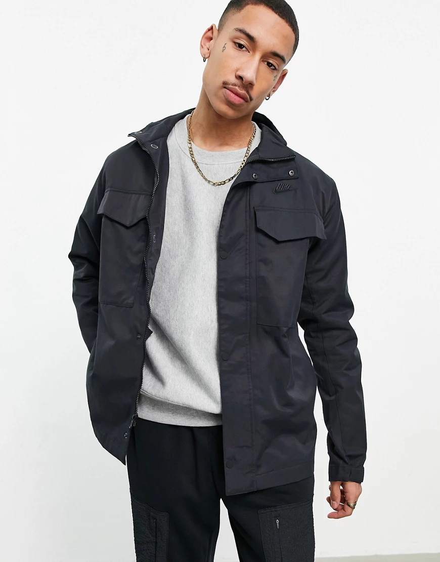 Nike – Gewebte Utility-Jacke in Schwarz M65 günstig online kaufen