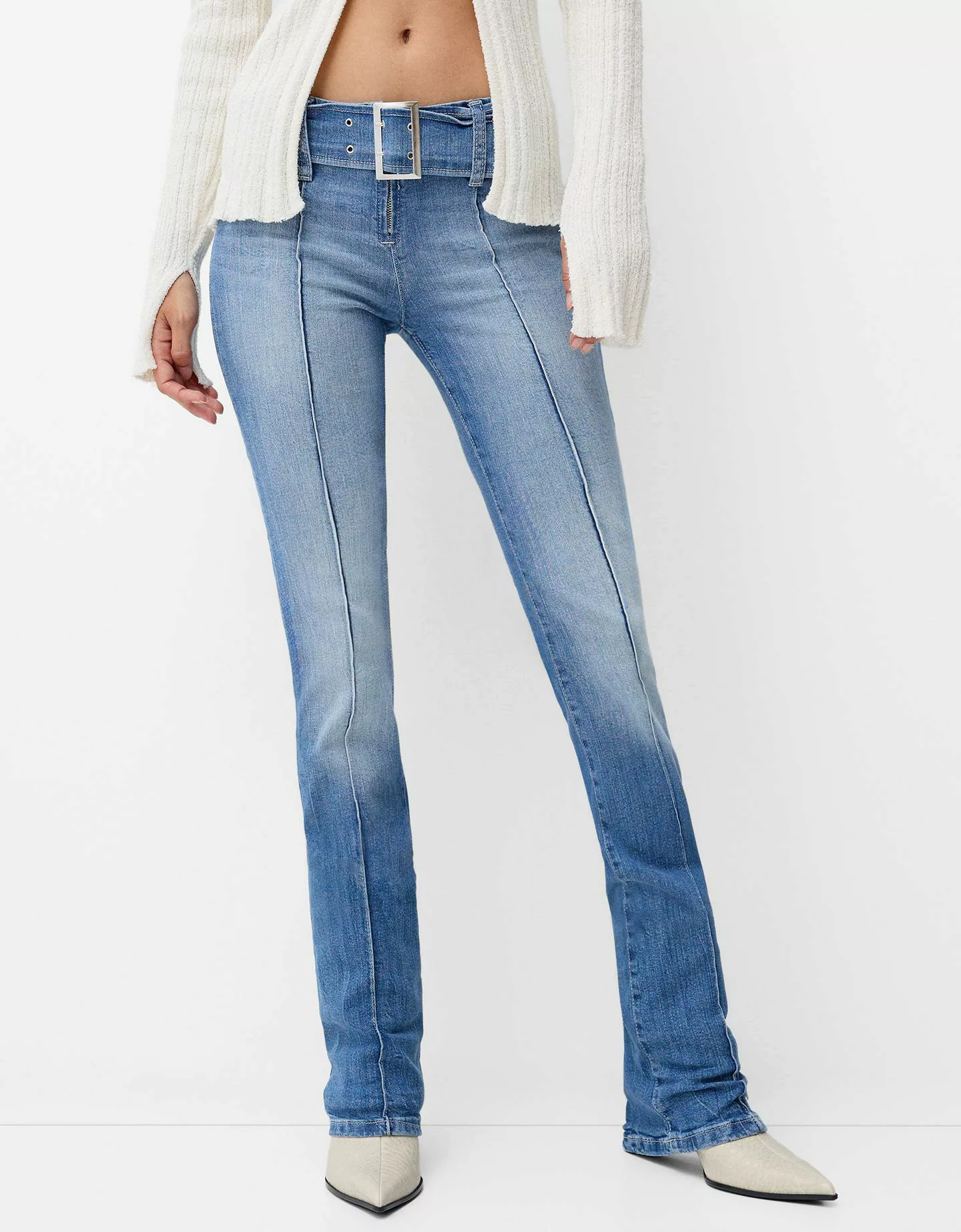 Bershka Jeans-Schlaghose Mit Gürtel Damen 44 Ausgewaschenes Blau günstig online kaufen