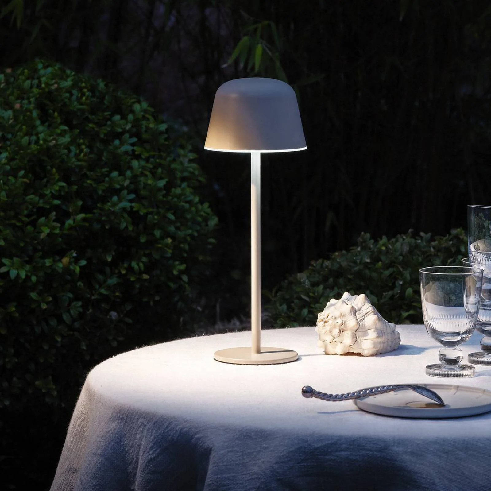 OSRAM LED-Akku-Tischlampe ENDURA STYLE, beige 30 cm IP44 CCT günstig online kaufen