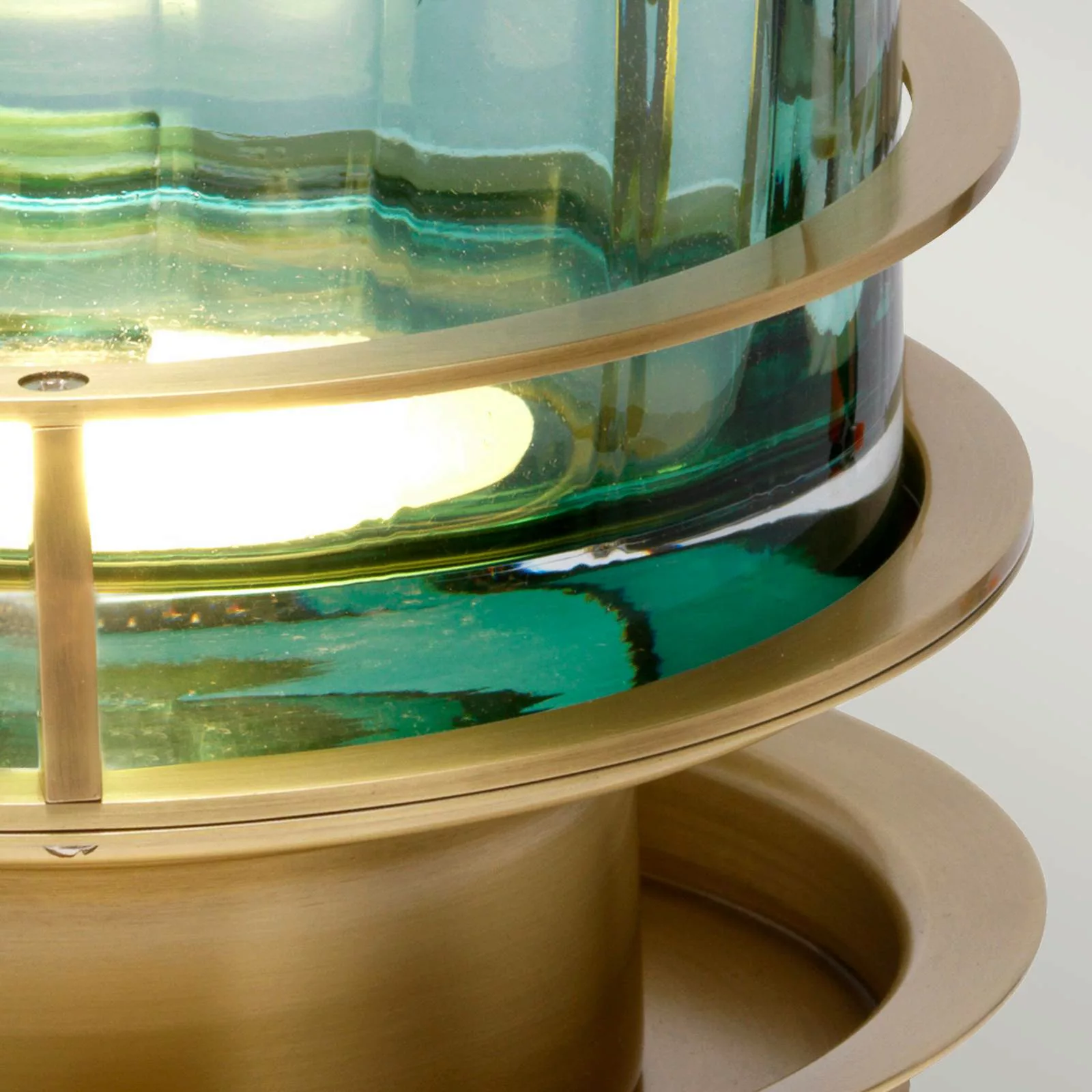 Tischlampe Arno, grün/altmessing günstig online kaufen