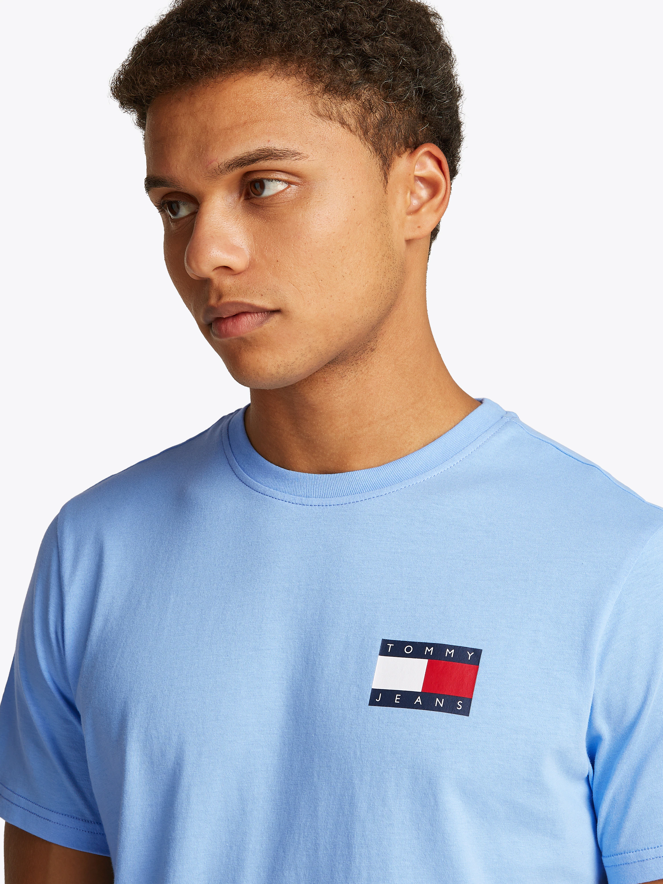 Tommy Jeans T-Shirt "TJM SLIM ESSENTIAL FLAG TEE EXT" günstig online kaufen