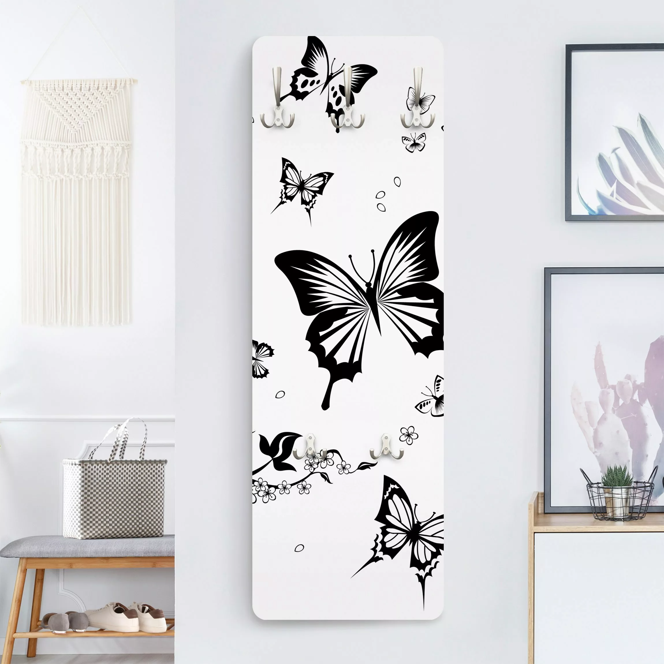 Wandgarderobe Holzpaneel Kinderzimmer Blumen und Schmetterlinge günstig online kaufen
