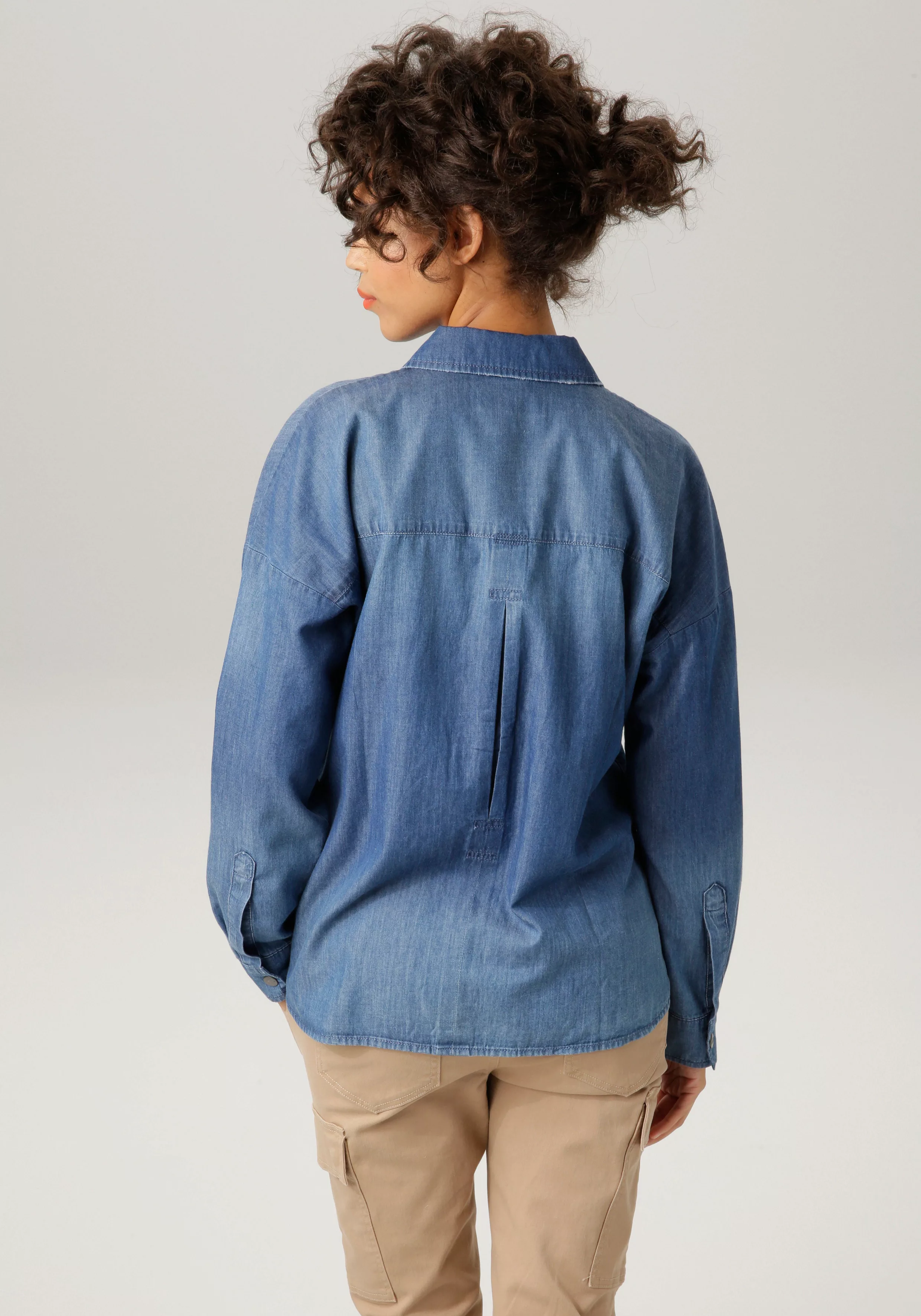 Aniston CASUAL Jeansbluse, mit dezentem Used-Effekt günstig online kaufen