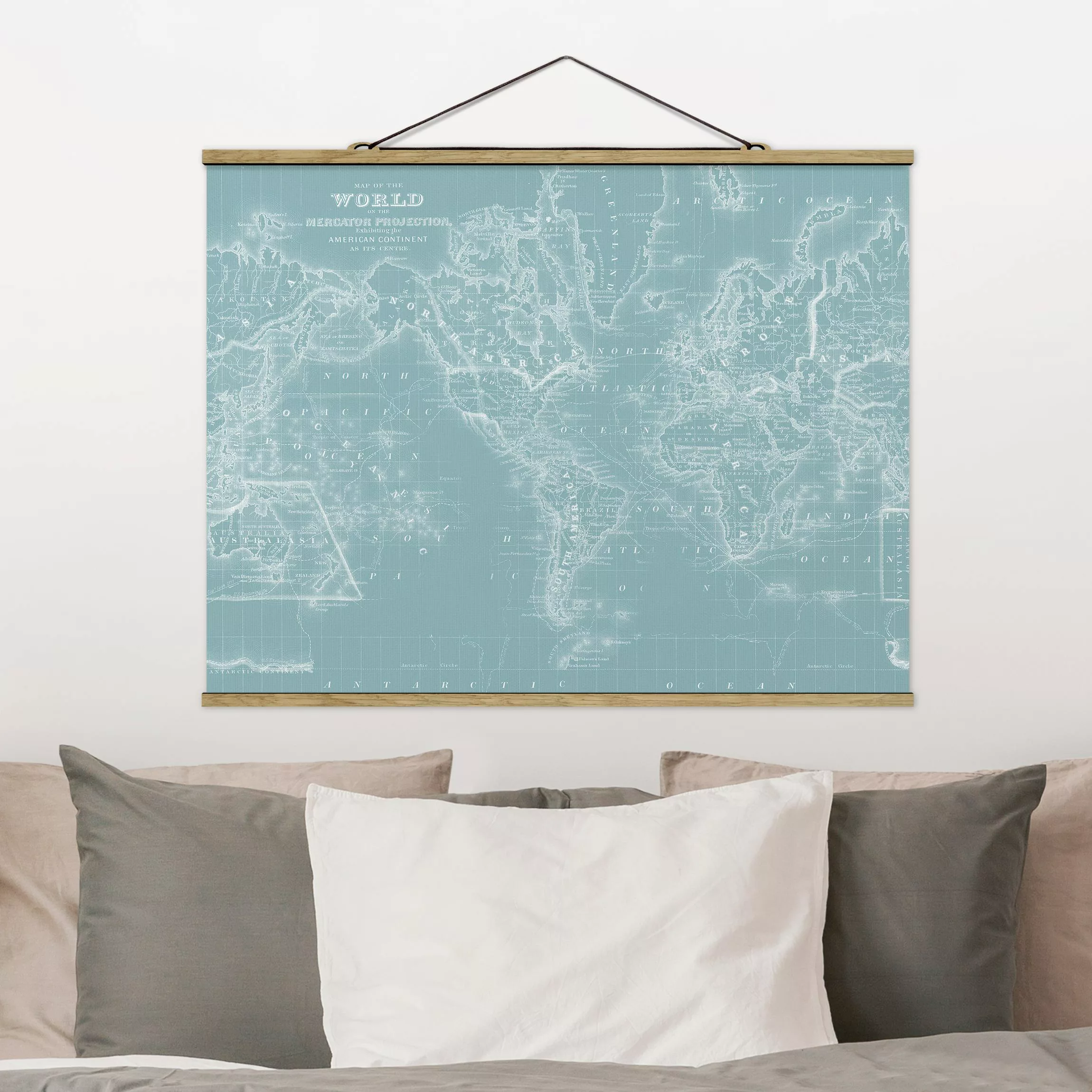 Stoffbild Karten mit Posterleisten - Querformat Weltkarte in Eisblau günstig online kaufen