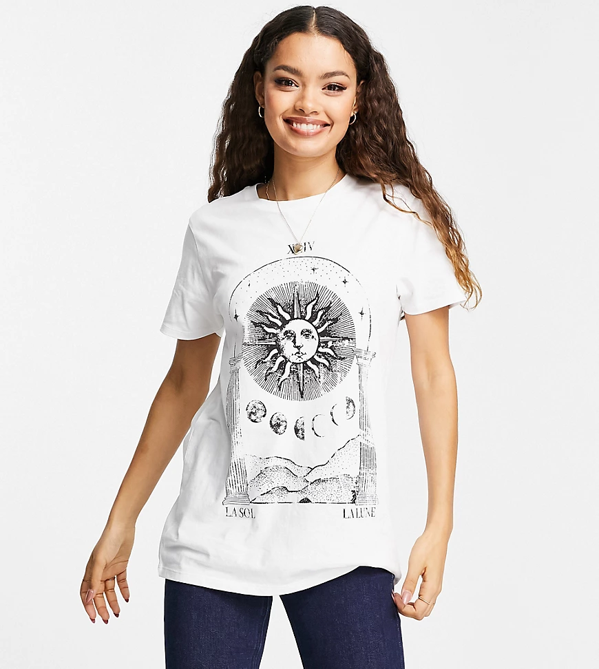 ASOS DESIGN – Luna – T-Shirt mit Sonnen-Motiv-Weiß günstig online kaufen