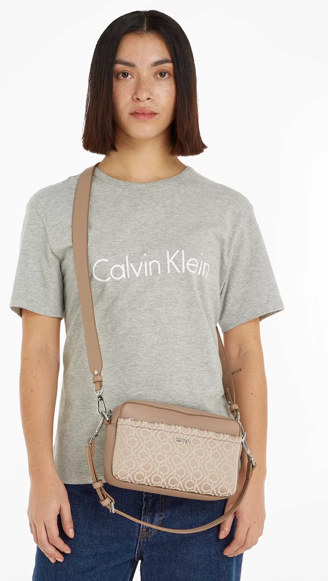 Calvin Klein Umhängetasche "CK MUST CONV CAMERA BAG JCQ" günstig online kaufen