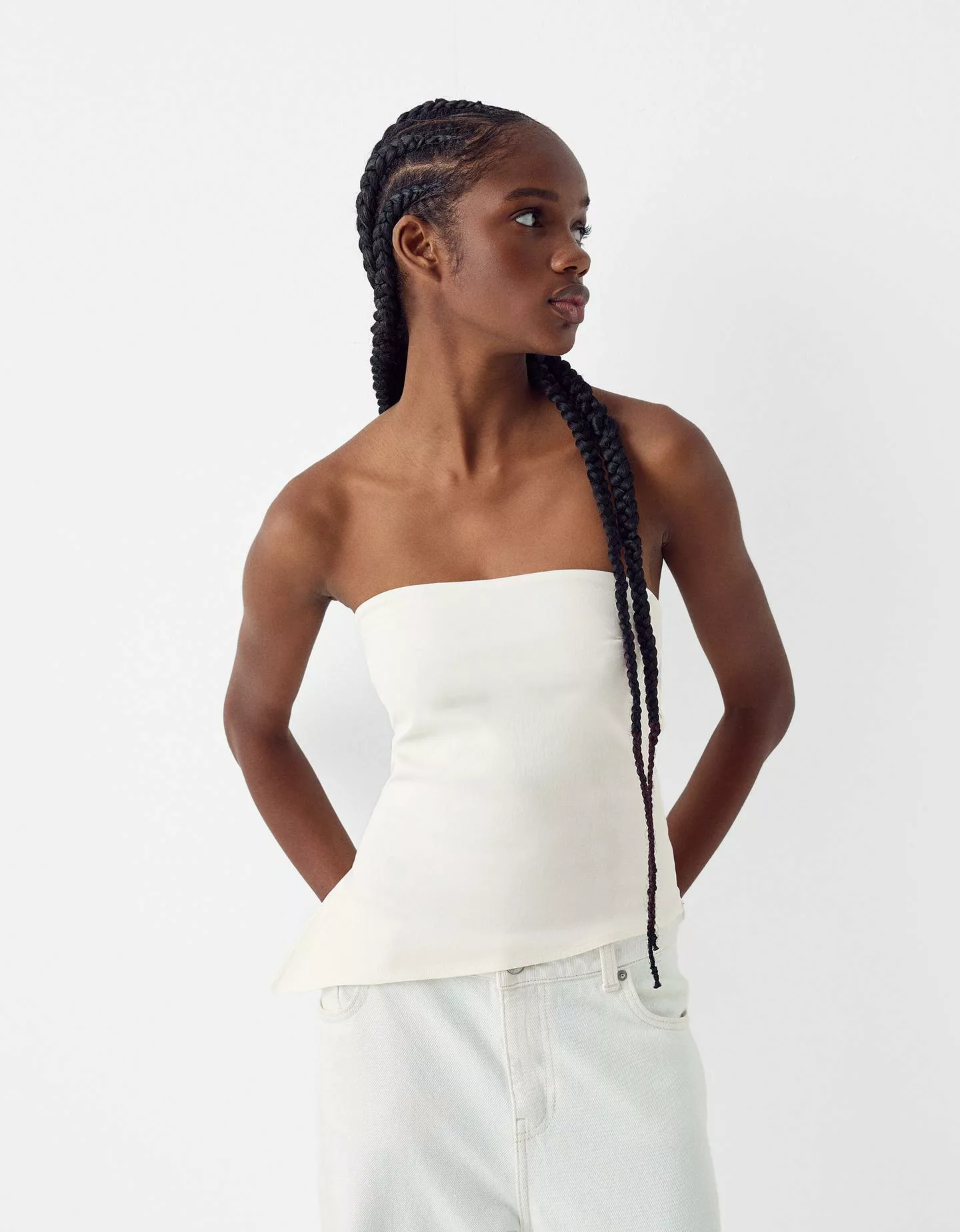 Bershka Asymmetrisches Bandeau-Top Damen M Rohweiß günstig online kaufen