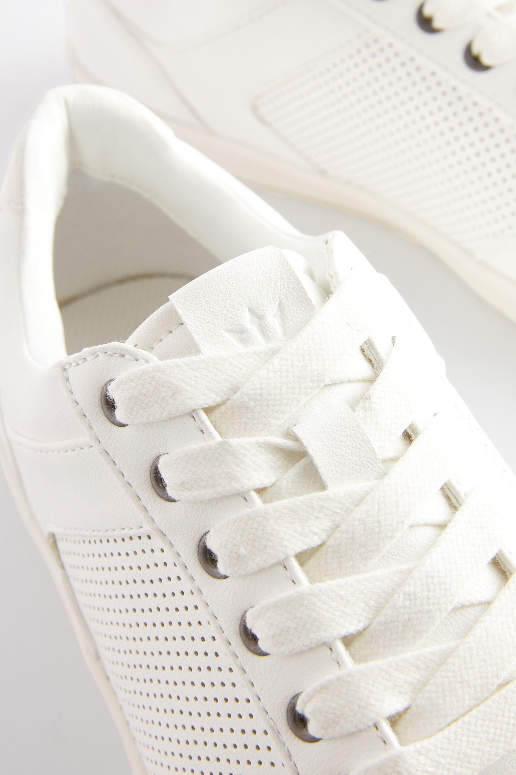 Next Lässig-elegante Sneaker Sneaker (1-tlg) günstig online kaufen