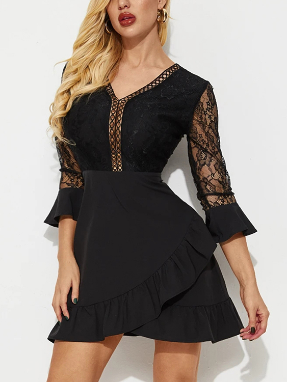 YOINS Black Hollow Lace Patchwork Glockenärmel mit V-Ausschnitt Kleid günstig online kaufen