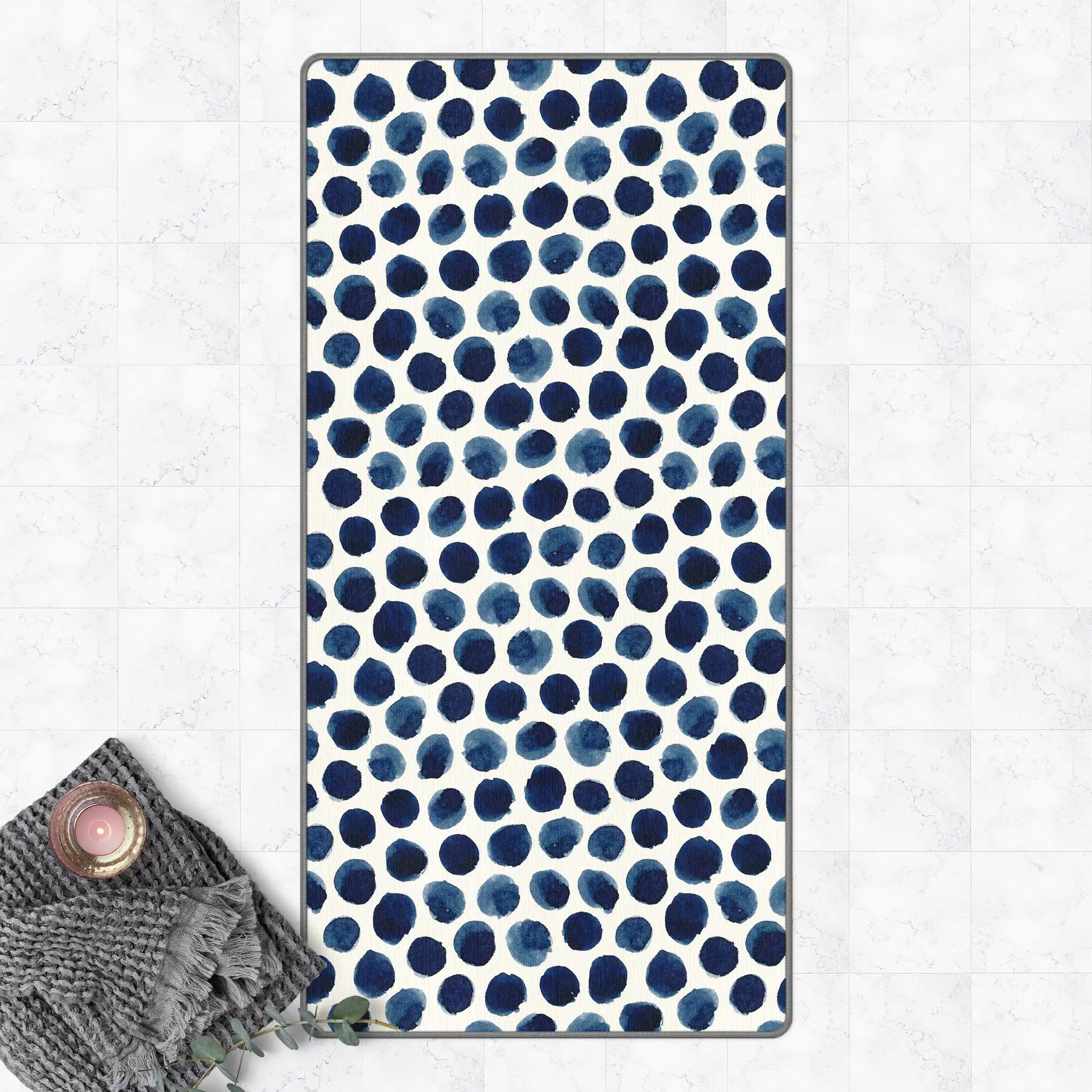 Teppich Große Aquarell Polkadots in Indigo günstig online kaufen