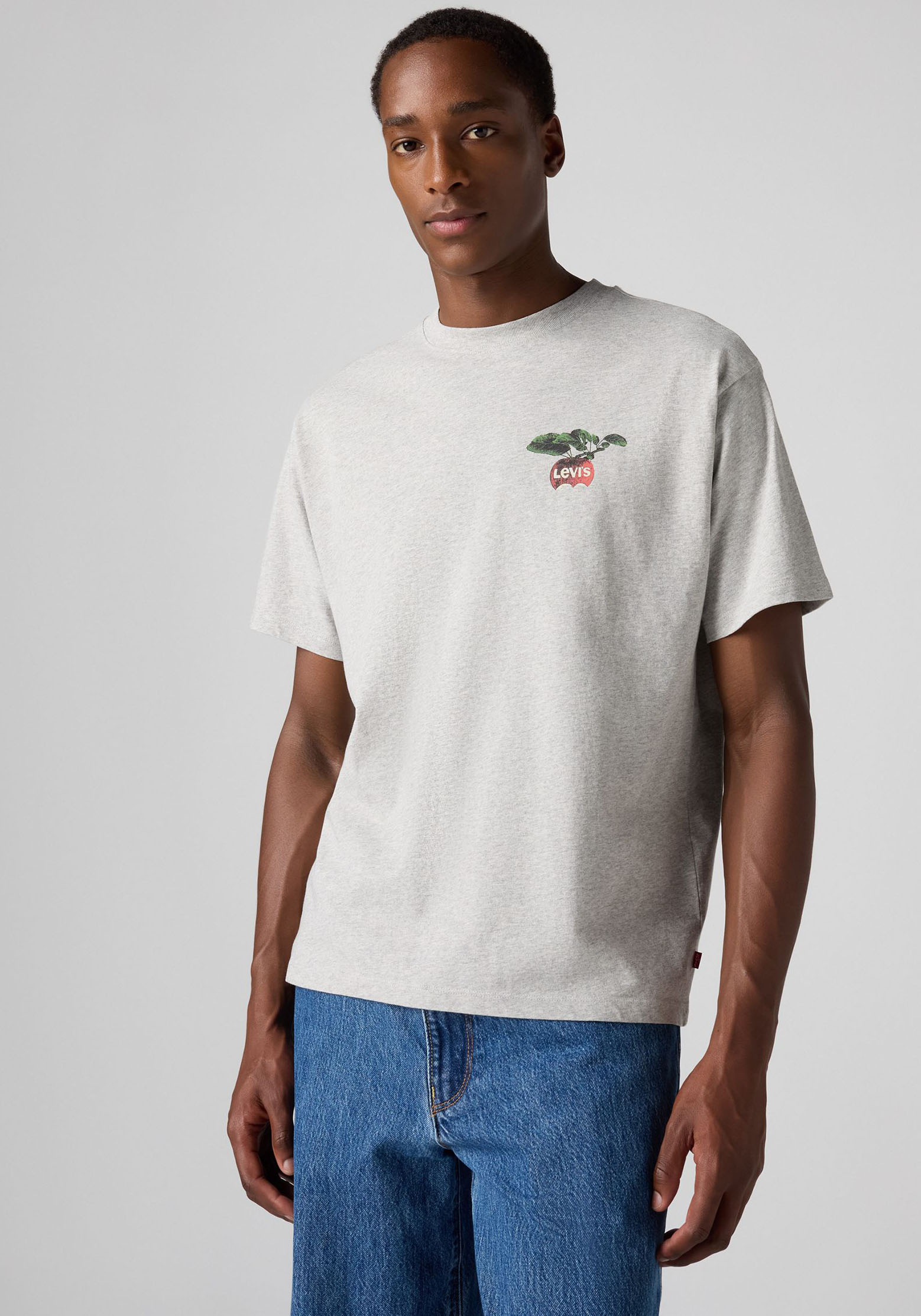 Levis T-Shirt "SEVINTAGE", mit Logo-Aufnäher auf der Brust günstig online kaufen