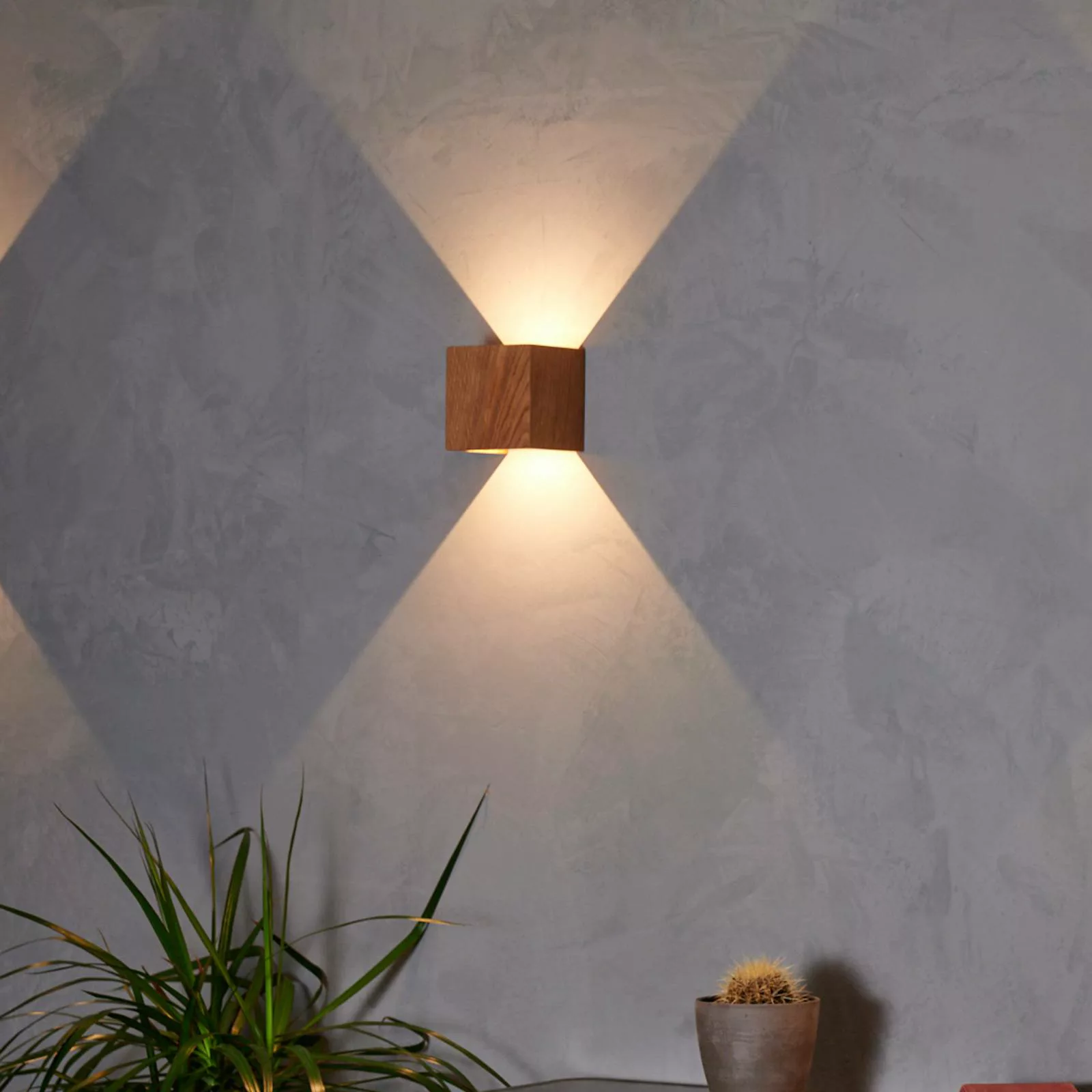 LeuchtNatur Cubus LED-Außenwandlampe, Nussbaum günstig online kaufen