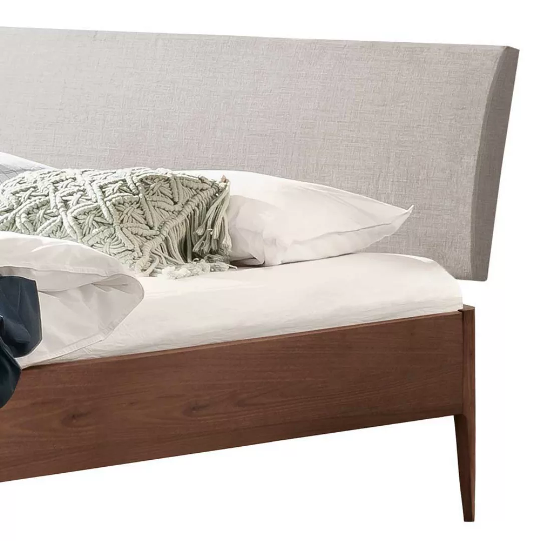 Doppelbett Nussbaum und Weiß aus Massivholz mit Polsterkopfteil günstig online kaufen