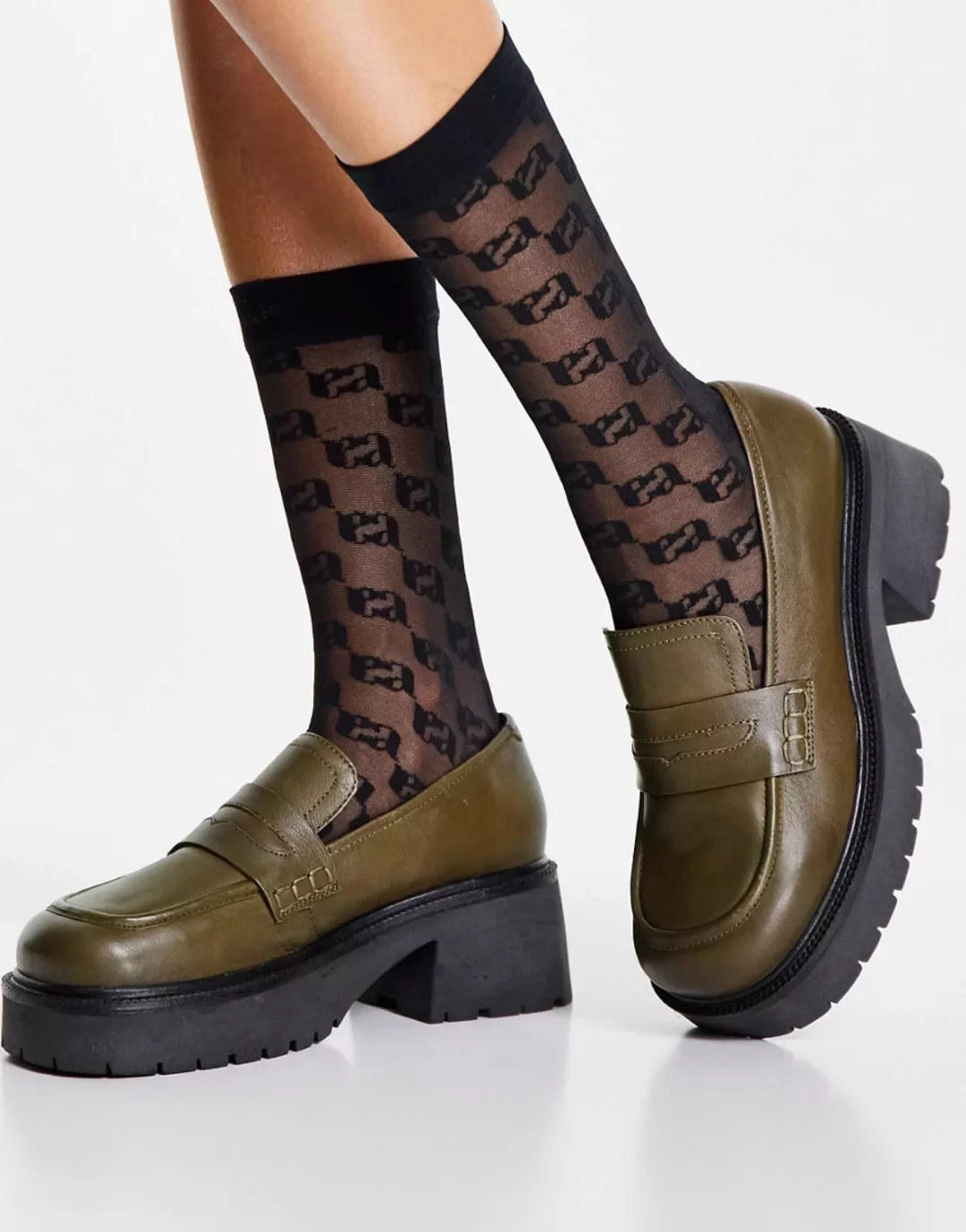 ASOS DESIGN – Moral – Klobige Loafer aus Leder in Khaki-Grün günstig online kaufen