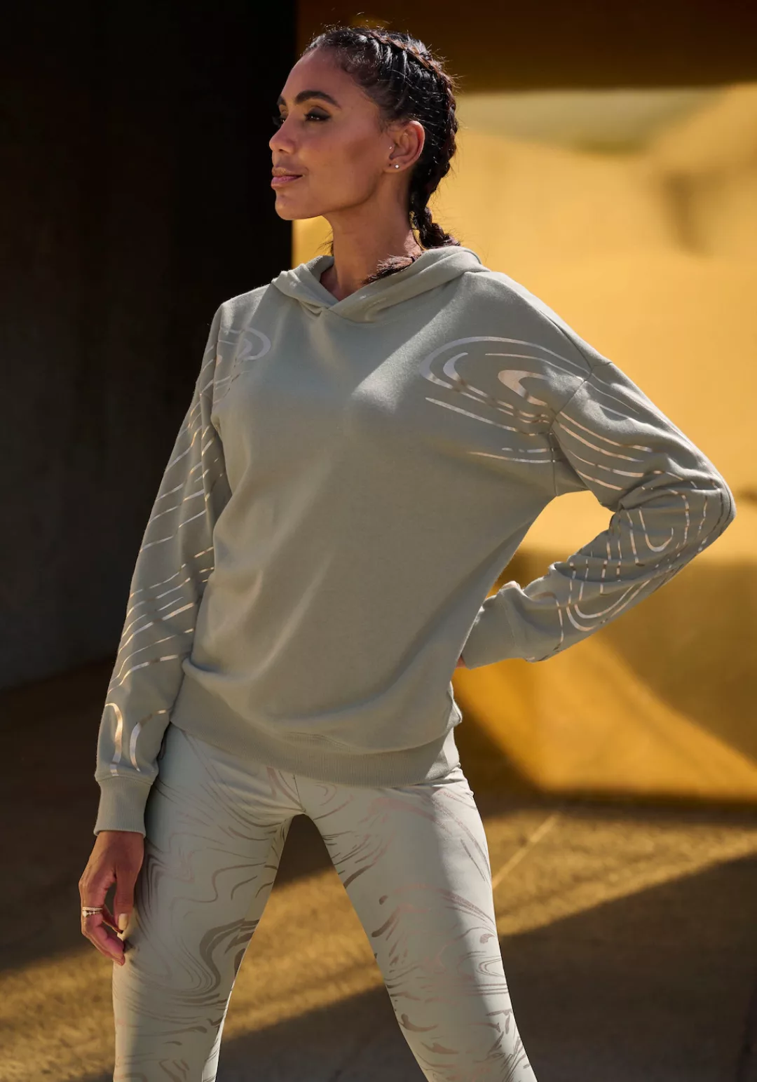 LASCANA ACTIVE Hoodie - Kapuzensweatshirt günstig online kaufen