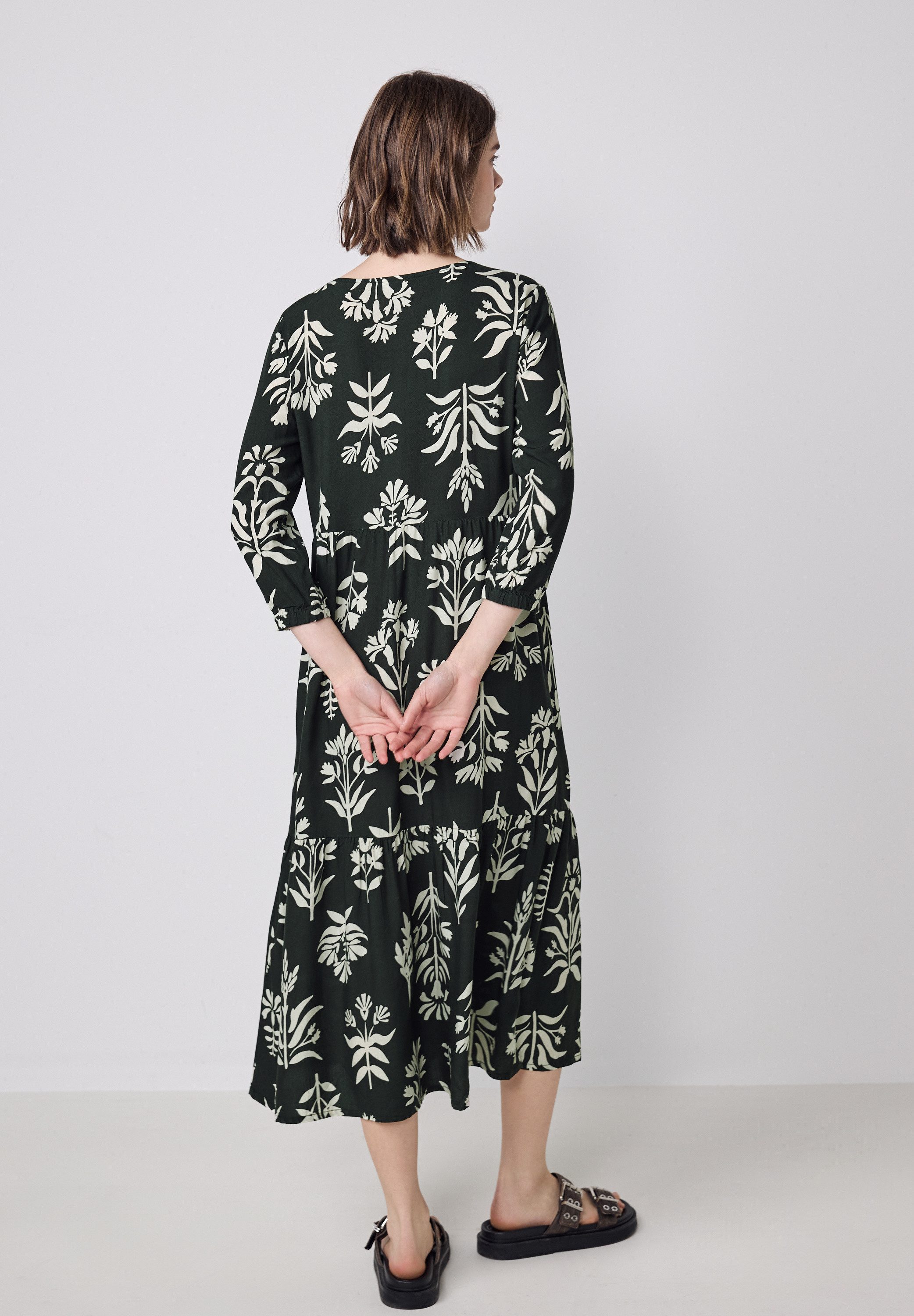 STREET ONE STUDIO Midikleid, mit allover Blumenprint günstig online kaufen