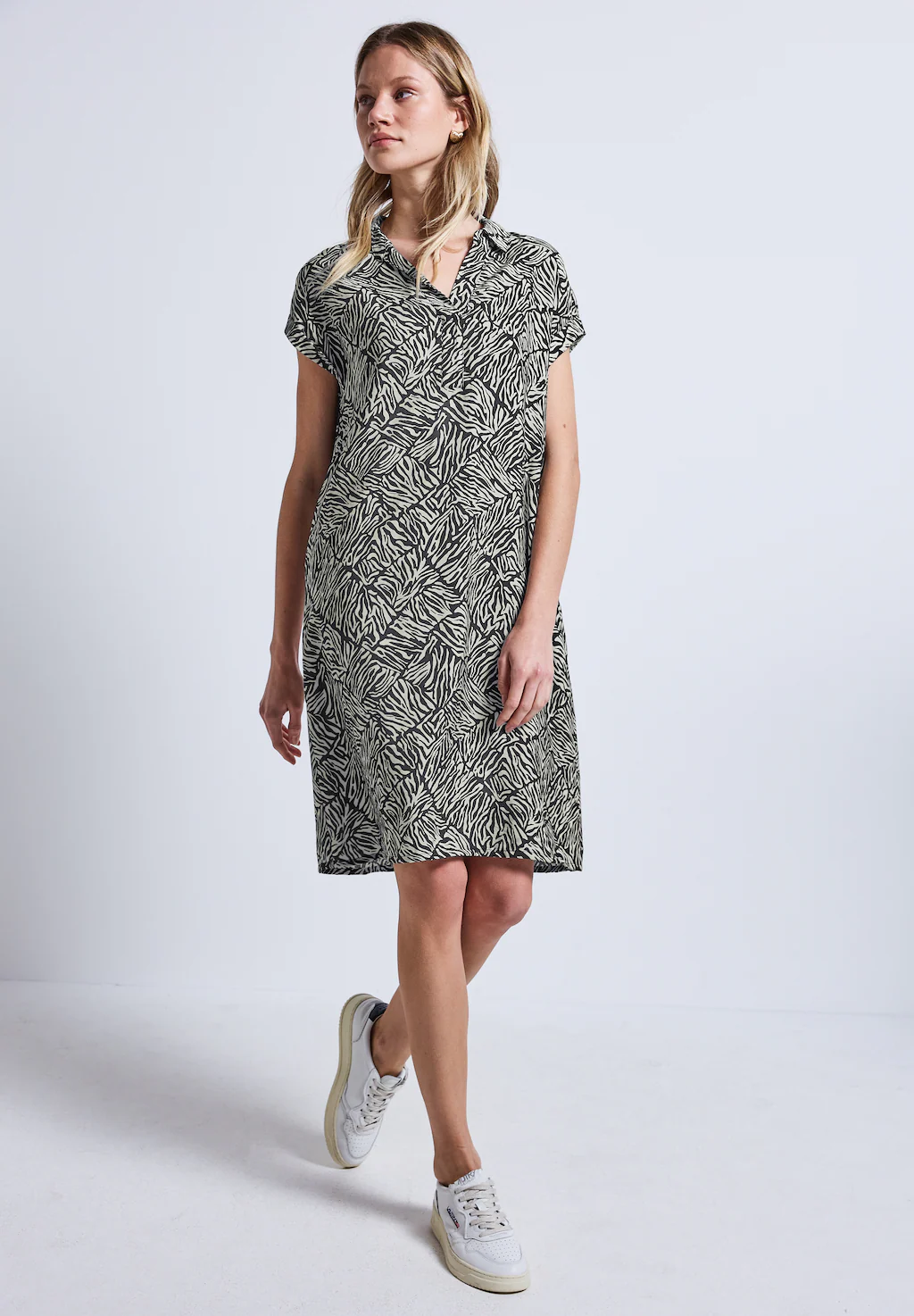 STREET ONE Shirtkleid, mit seitlichen Einschubtaschen günstig online kaufen
