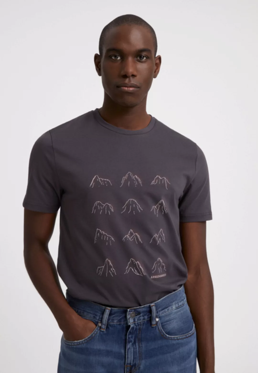 Jaames Many Mountains - Herren T-shirt Aus Bio-baumwolle günstig online kaufen