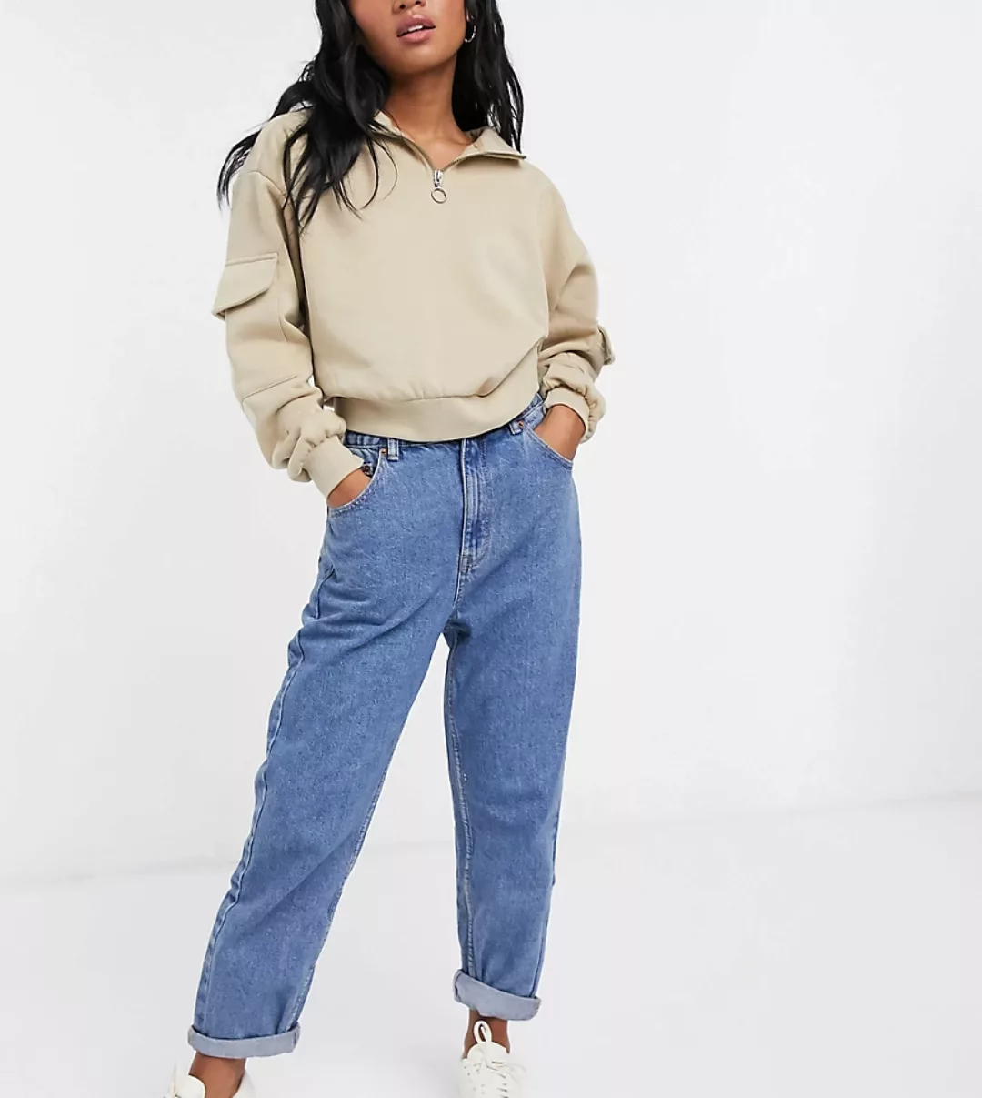 Pull&Bear Petite – Blaue Mom-Jeans mit elastischem Bund günstig online kaufen