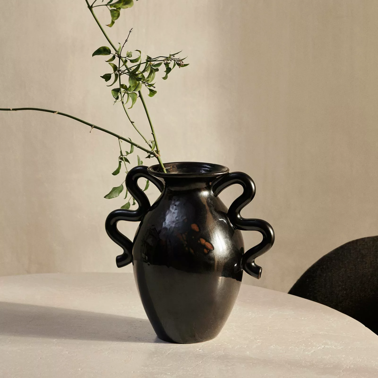 ferm LIVING Vase Verso Table, schwarz, Höhe 27 cm, Keramik günstig online kaufen