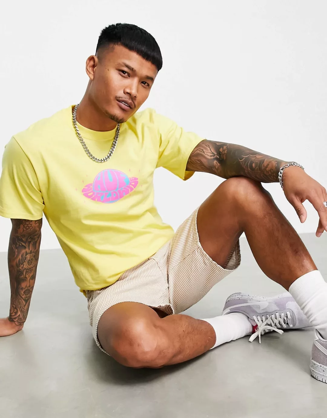 HUF – T-Shirt mit Planet-Print in Gelb günstig online kaufen