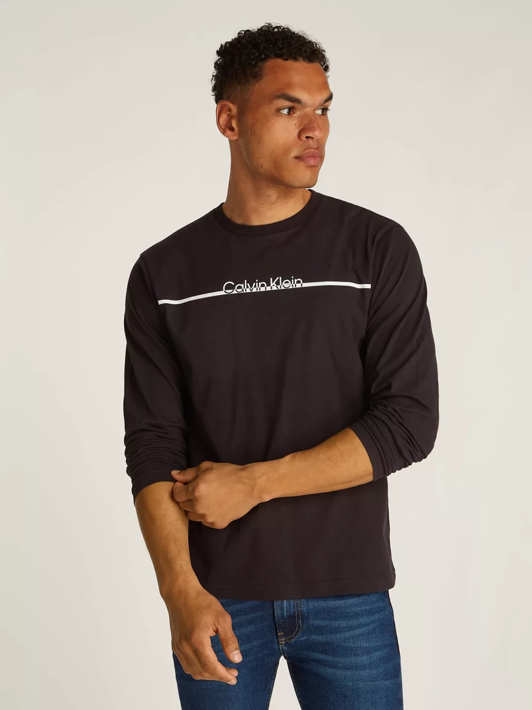 Calvin Klein Rundhalsshirt "SPLIT LINE LOGO LS T-SHIRT", mit Logoprint günstig online kaufen