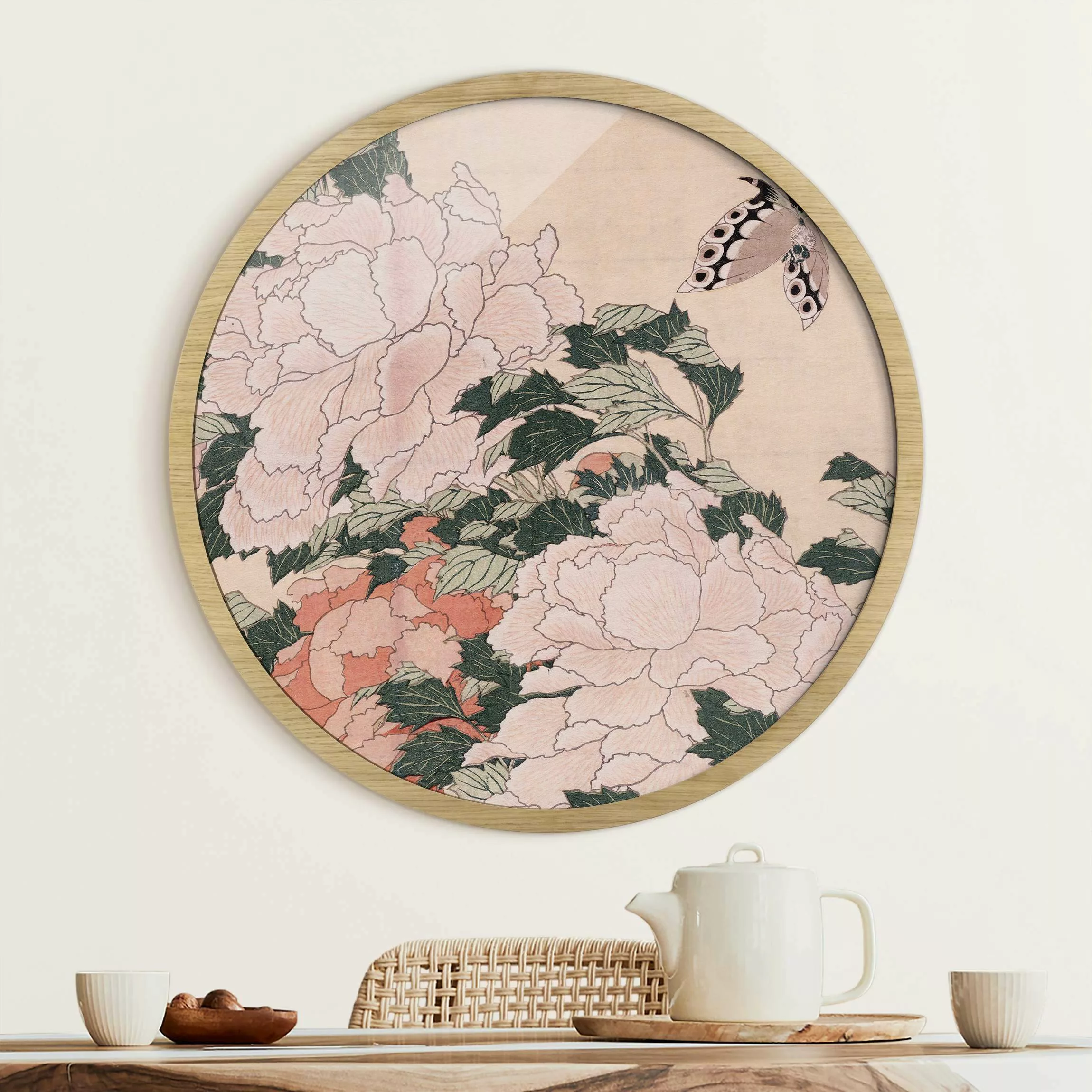 Rundes Gerahmtes Bild Katsushika Hokusai - Rosa Pfingstrosen mit Schmetterl günstig online kaufen