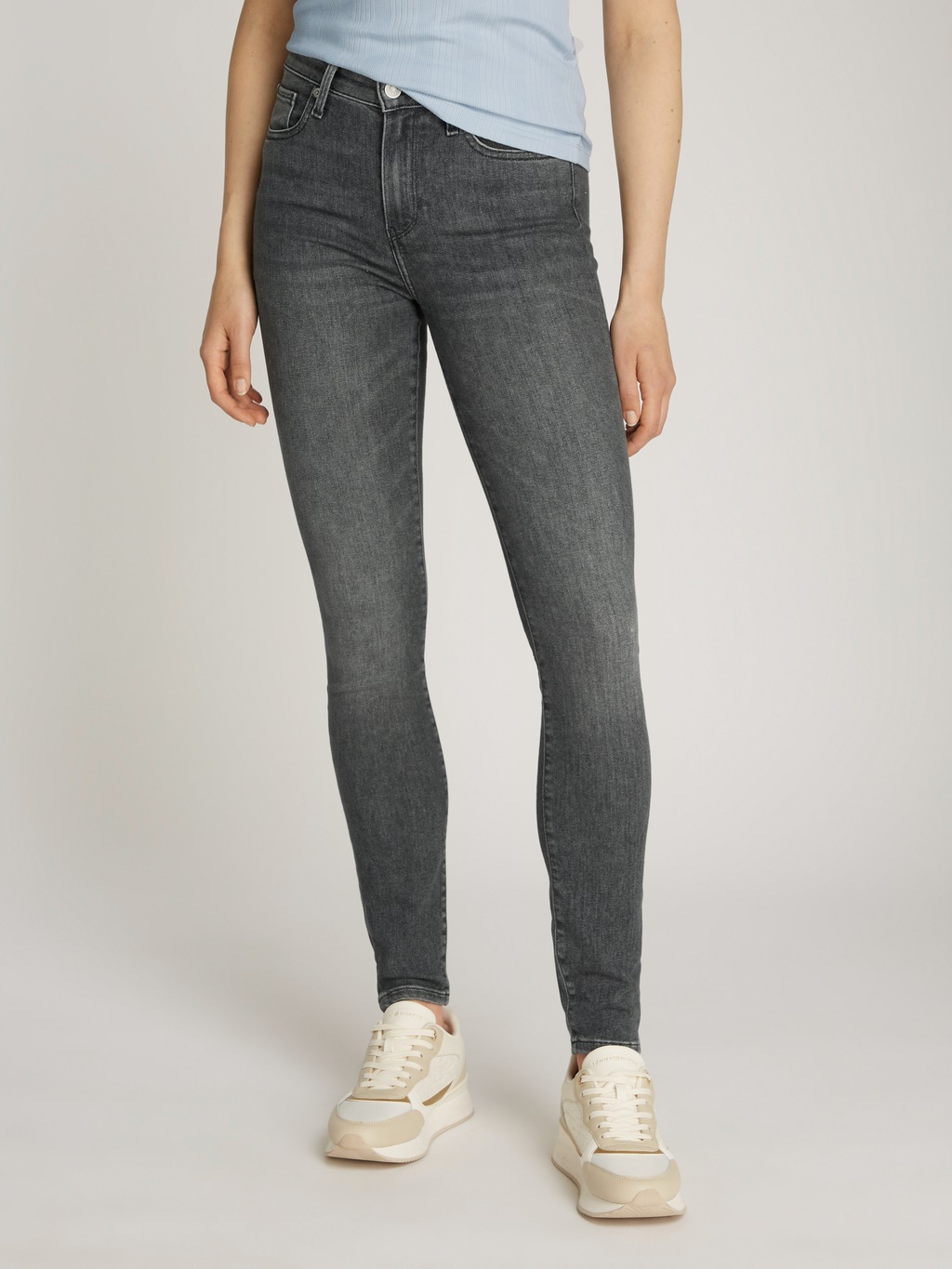 Tommy Hilfiger Skinny-fit-Jeans "COMO Skinny RW ACE mit Logo-Badge und knöc günstig online kaufen