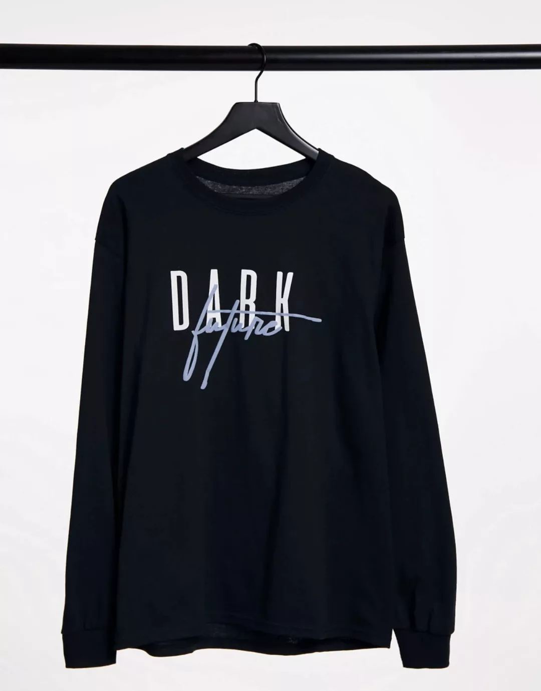 ASOS – Dark Future – Langärmliges T-Shirt in Schwarz Logo auf der Rückseite günstig online kaufen