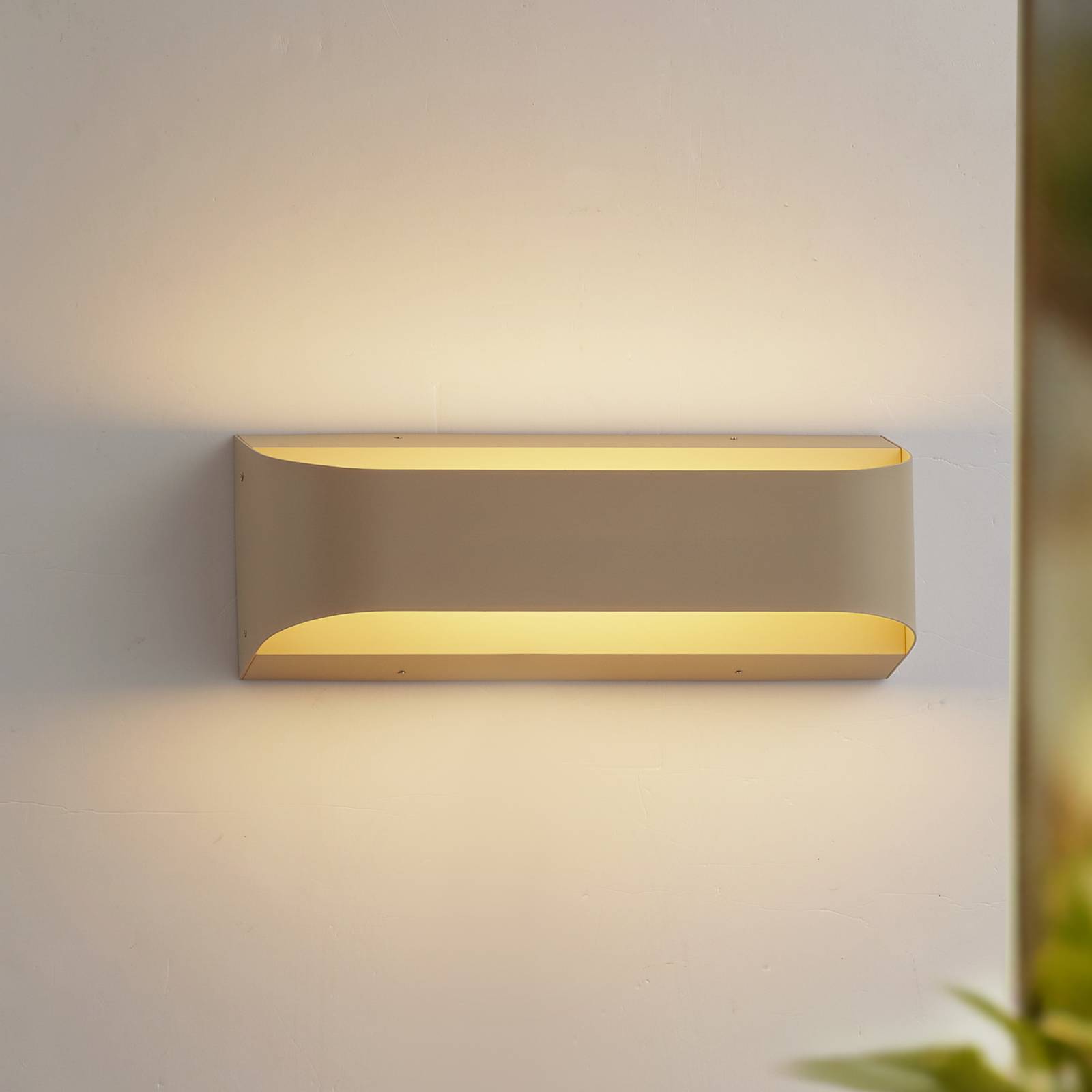 Lindby LED-Außenwandleuchte Lenore, beige, Metall, 36,5cm günstig online kaufen
