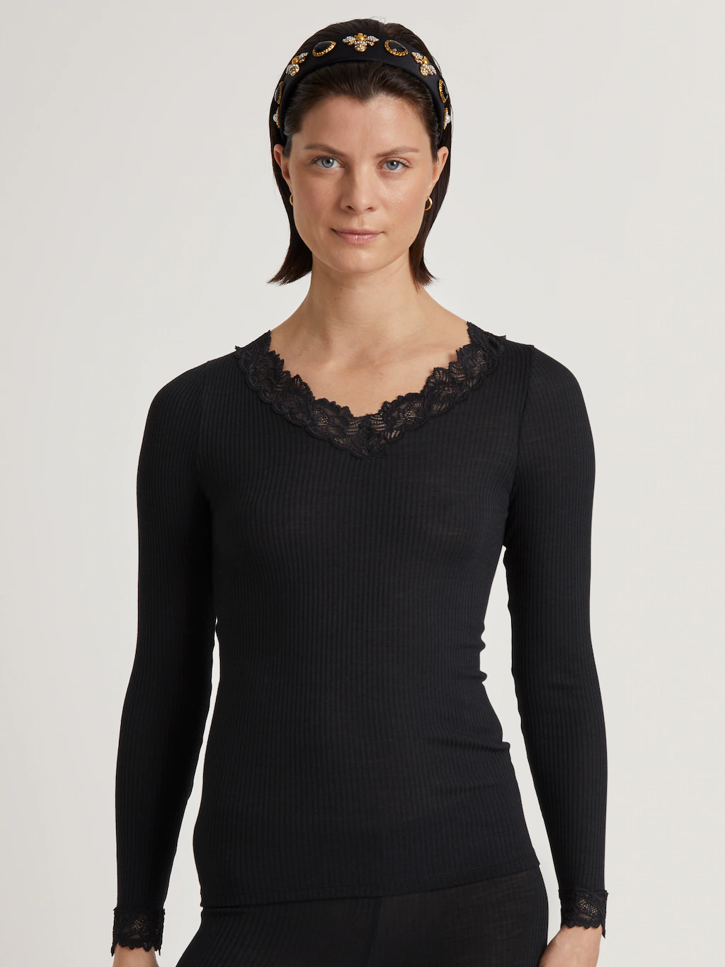 CALIDA Langarmshirt "Silky Wool Joy", Spitze, atmungsaktiv, V-Ausschnitt, M günstig online kaufen