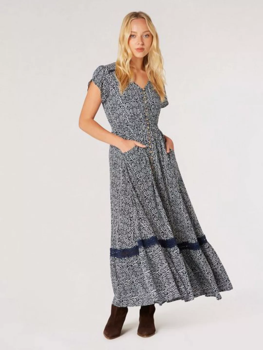 Apricot Druckkleid Irregular Dot Crochet Dress, (1-tlg) mit bestickter Bord günstig online kaufen