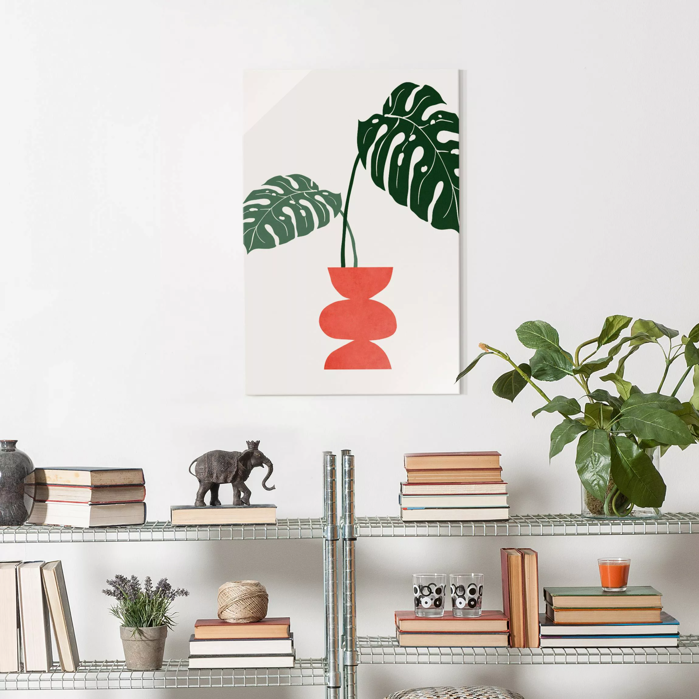 Glasbild Monstera in roter Vase günstig online kaufen