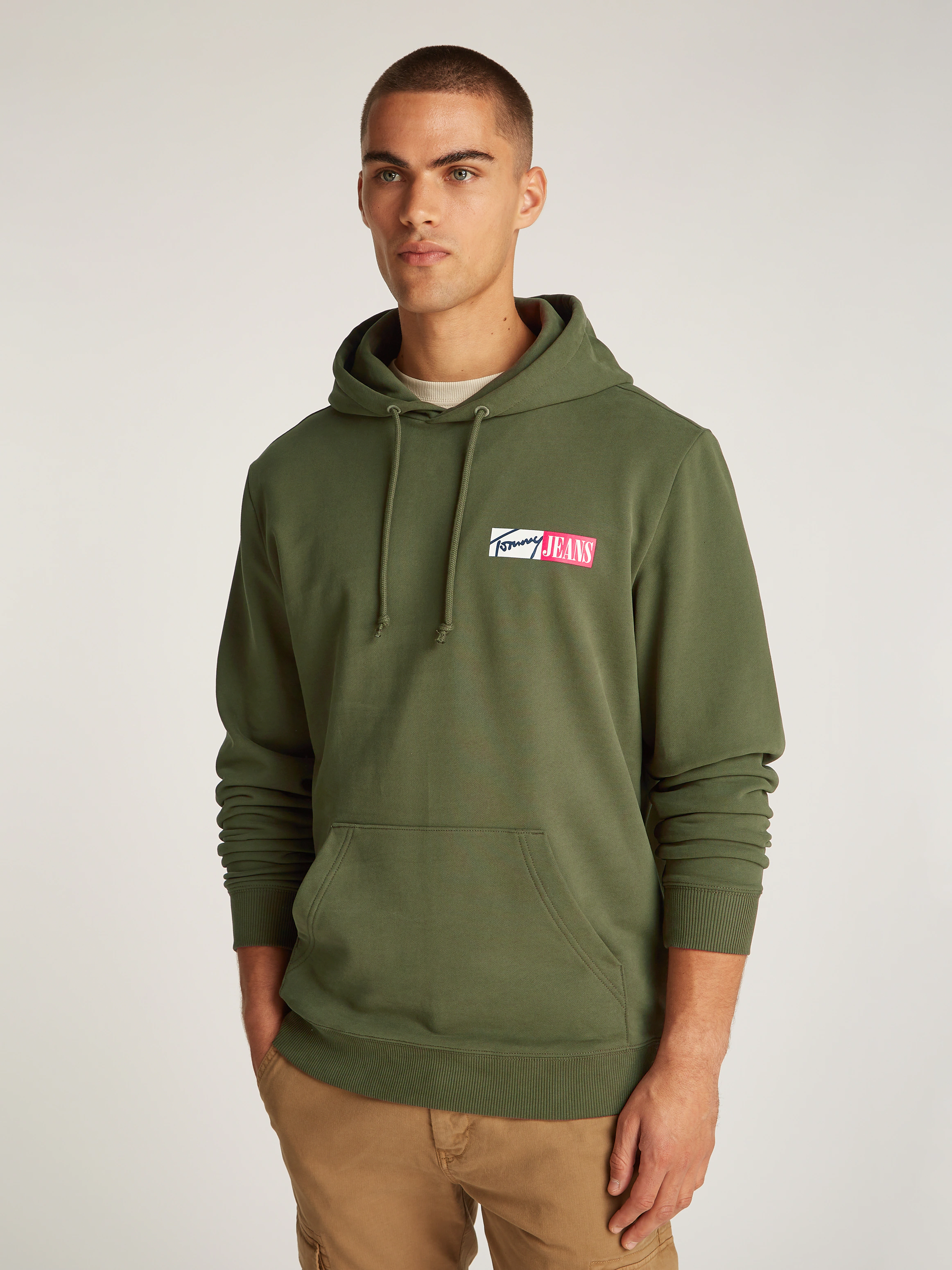 Tommy Jeans Hoodie "TJM REG ENTRY GRAPHIC HOODIE EXT", mit Logo günstig online kaufen