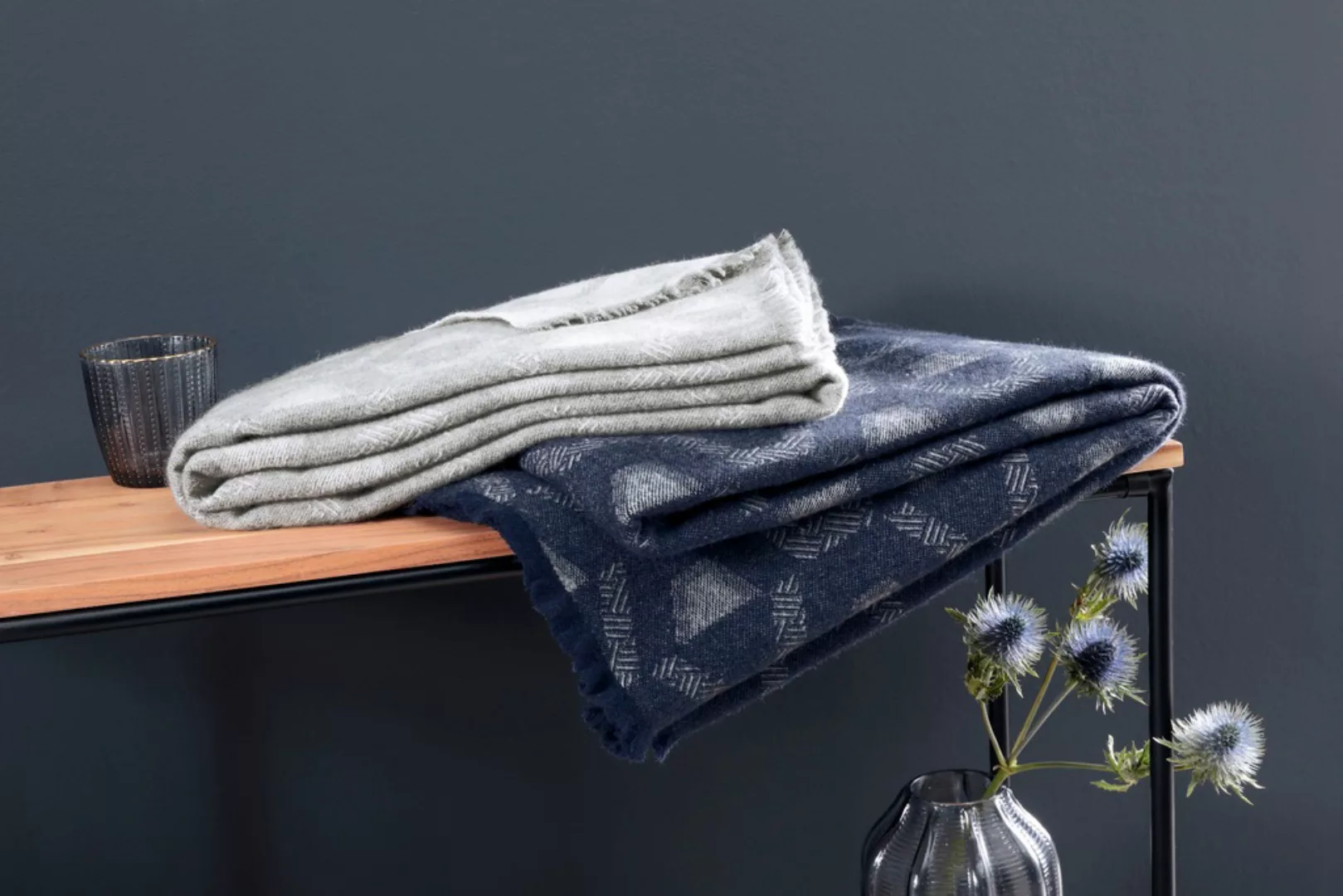 Biederlack Plaid »Shadow«, mit modernem Jacquard-Design, Kuscheldecke günstig online kaufen