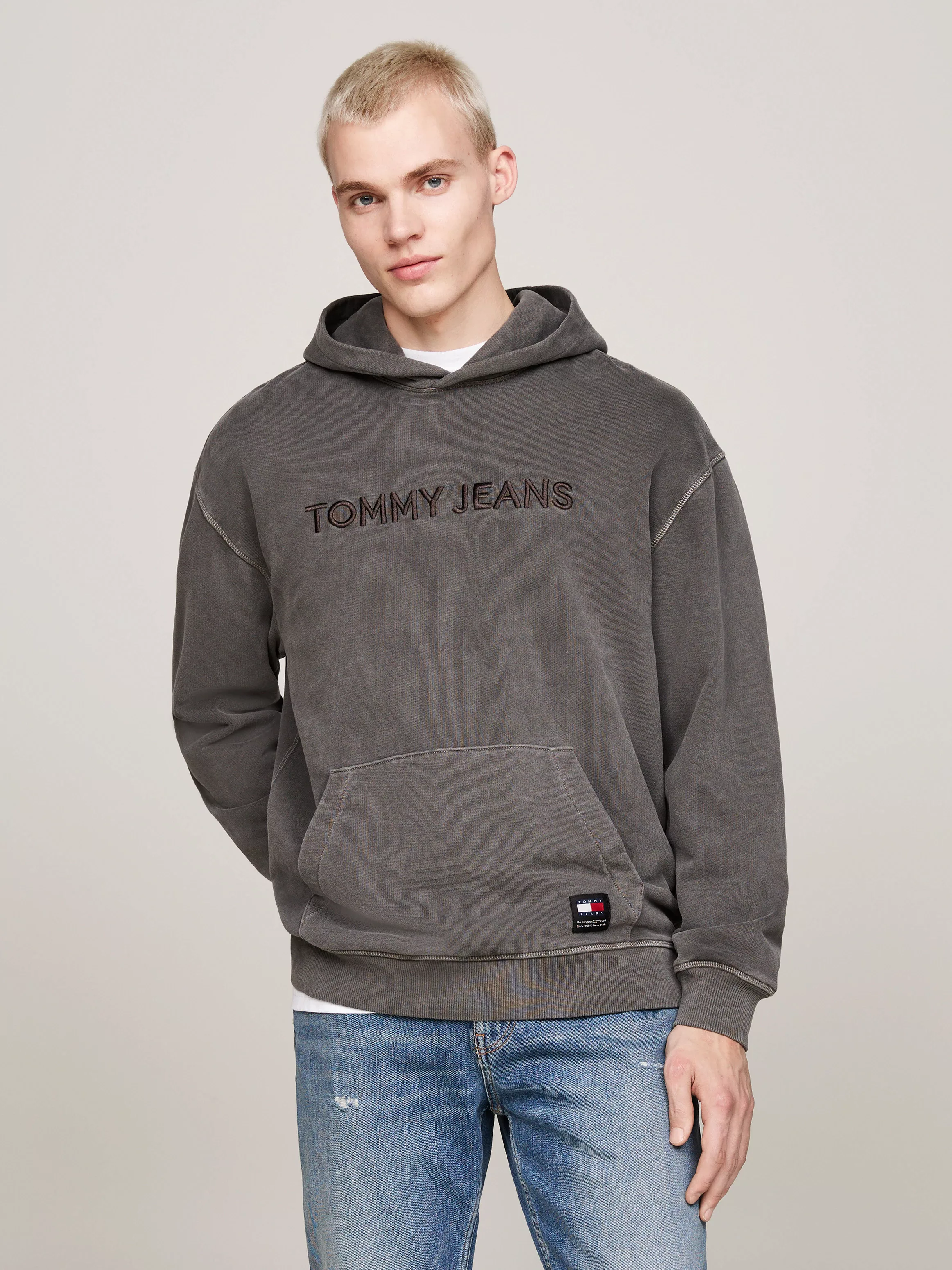 Tommy Jeans Hoodie TJM RLX L CLASSIC HOODIE in gewaschener Optik günstig online kaufen