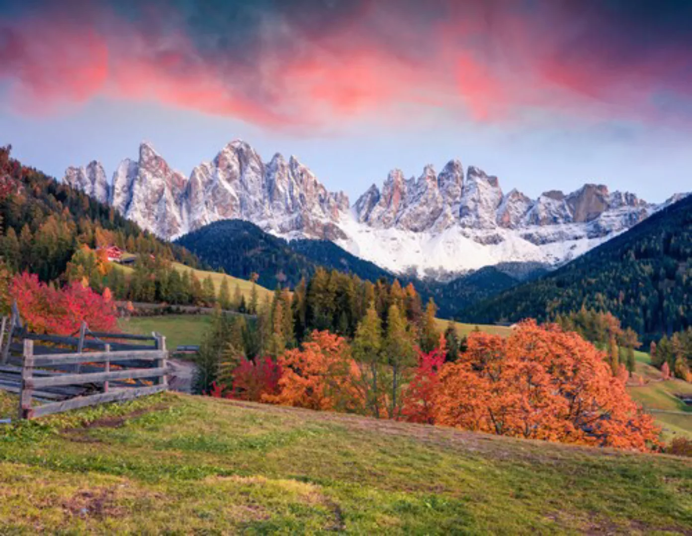 Papermoon Fototapete »ALPEN-DOLOMITEN DORF und Landschaft« günstig online kaufen