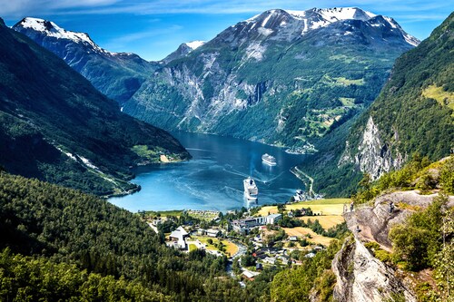 Papermoon Fototapete »Landschaft mit Bergen« günstig online kaufen