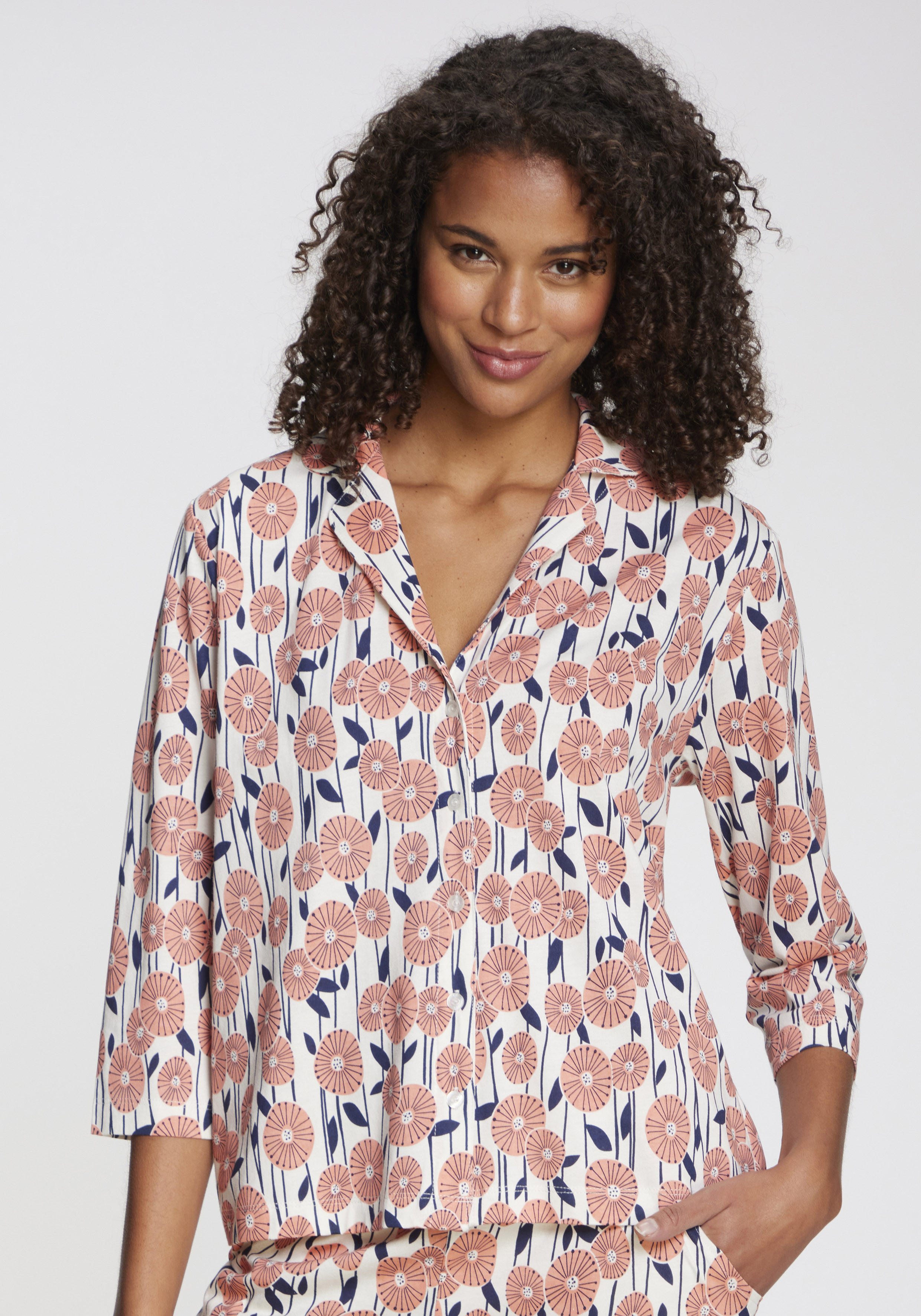Vivance Dreams Pyjamaoberteil, Mit schönem Alloverdruck günstig online kaufen