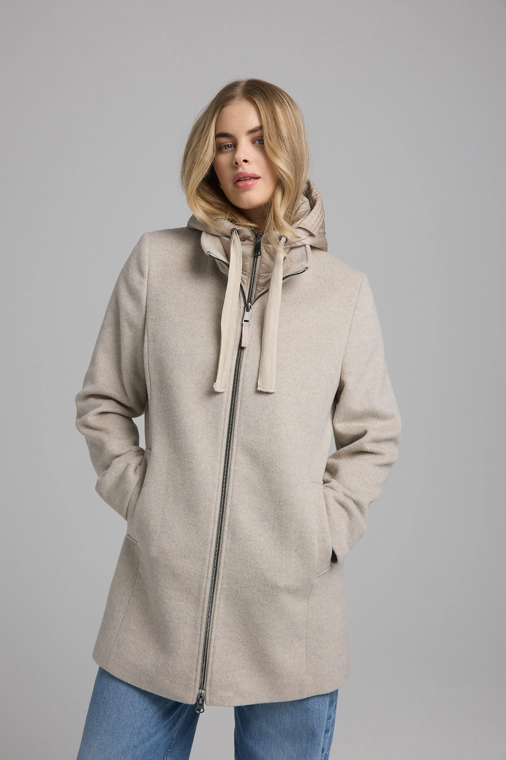 MANISA Wolljacke, mit Kapuze, mit herausnehmbarer Kapuze günstig online kaufen