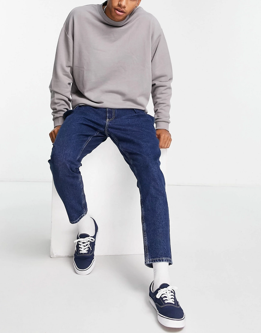 ASOS DESIGN – Klassische, feste Jeans in verwaschenem Mittelblau mit Bundfa günstig online kaufen