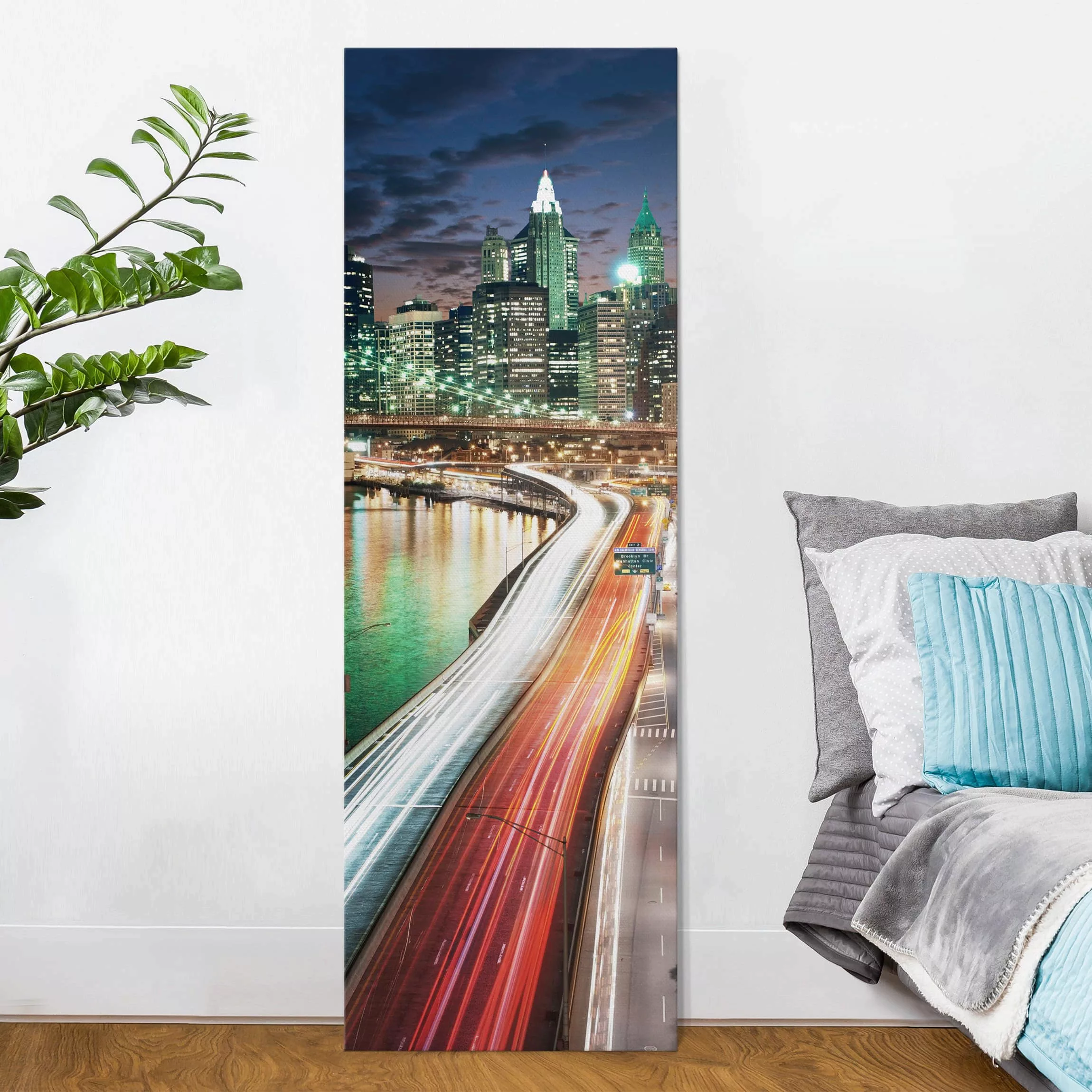 Leinwandbild Architektur & Skyline - Hochformat Nightlife günstig online kaufen