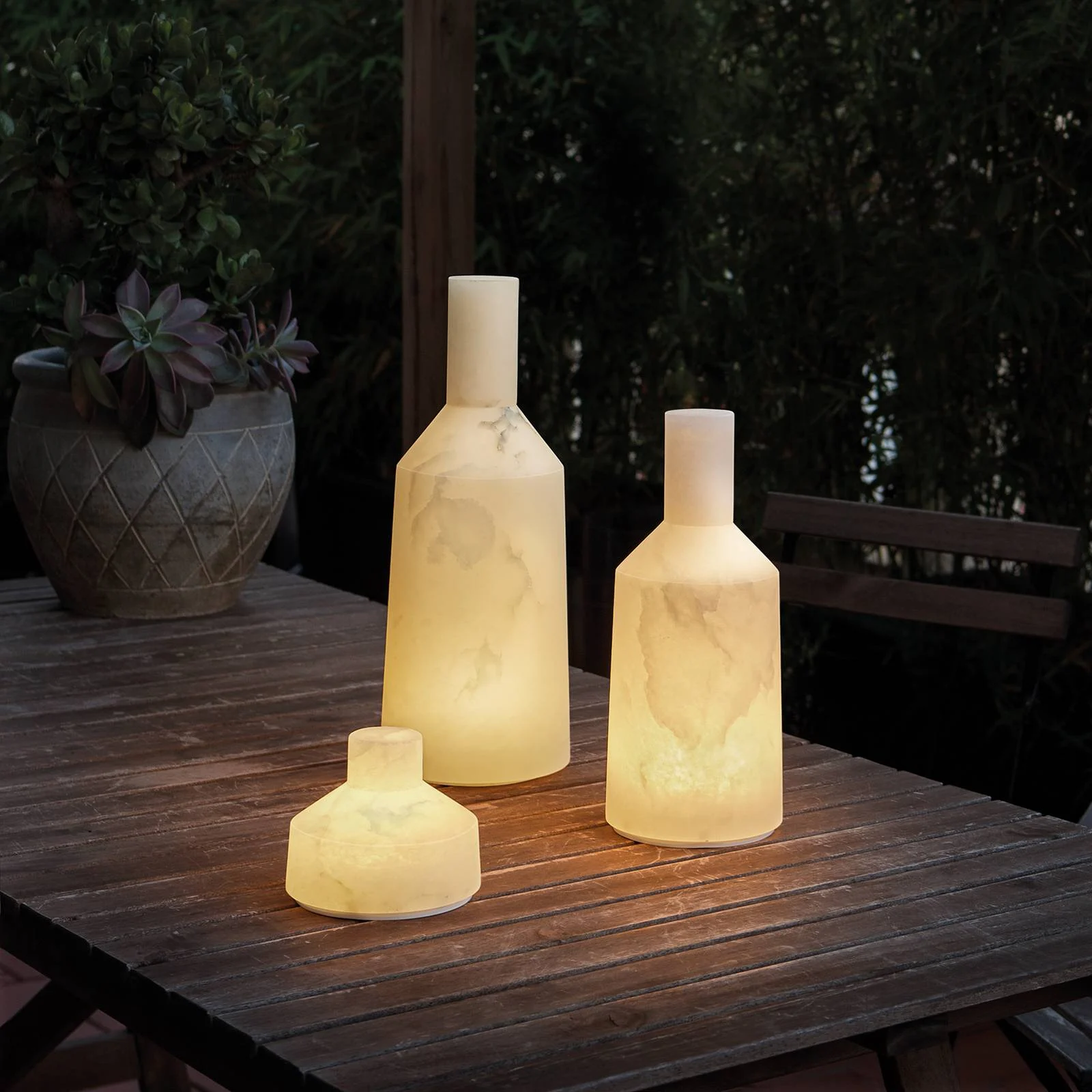 Kabellose, wiederaufladbare Außenlampe Alabast Medium LED stein weiß / H 30 günstig online kaufen