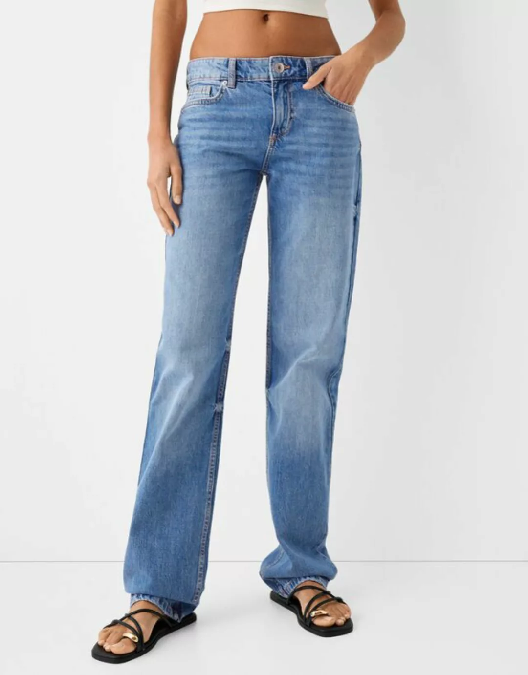 Bershka Jeans Im Straight-Fit Mit Tiefem Bund Damen 44 Ausgewaschenes Blau günstig online kaufen