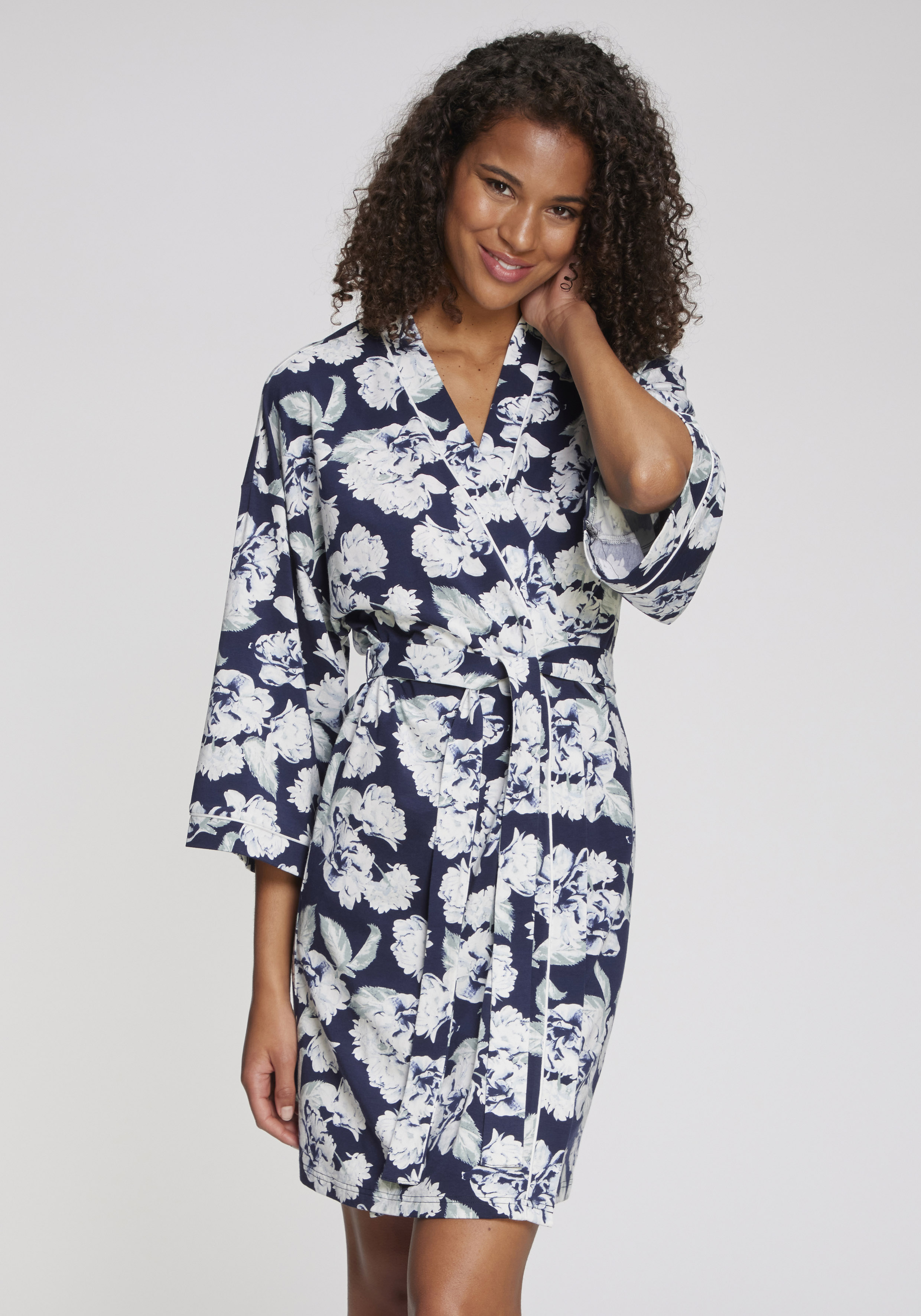 LASCANA Kimono, mit schönem Blumenmuster günstig online kaufen