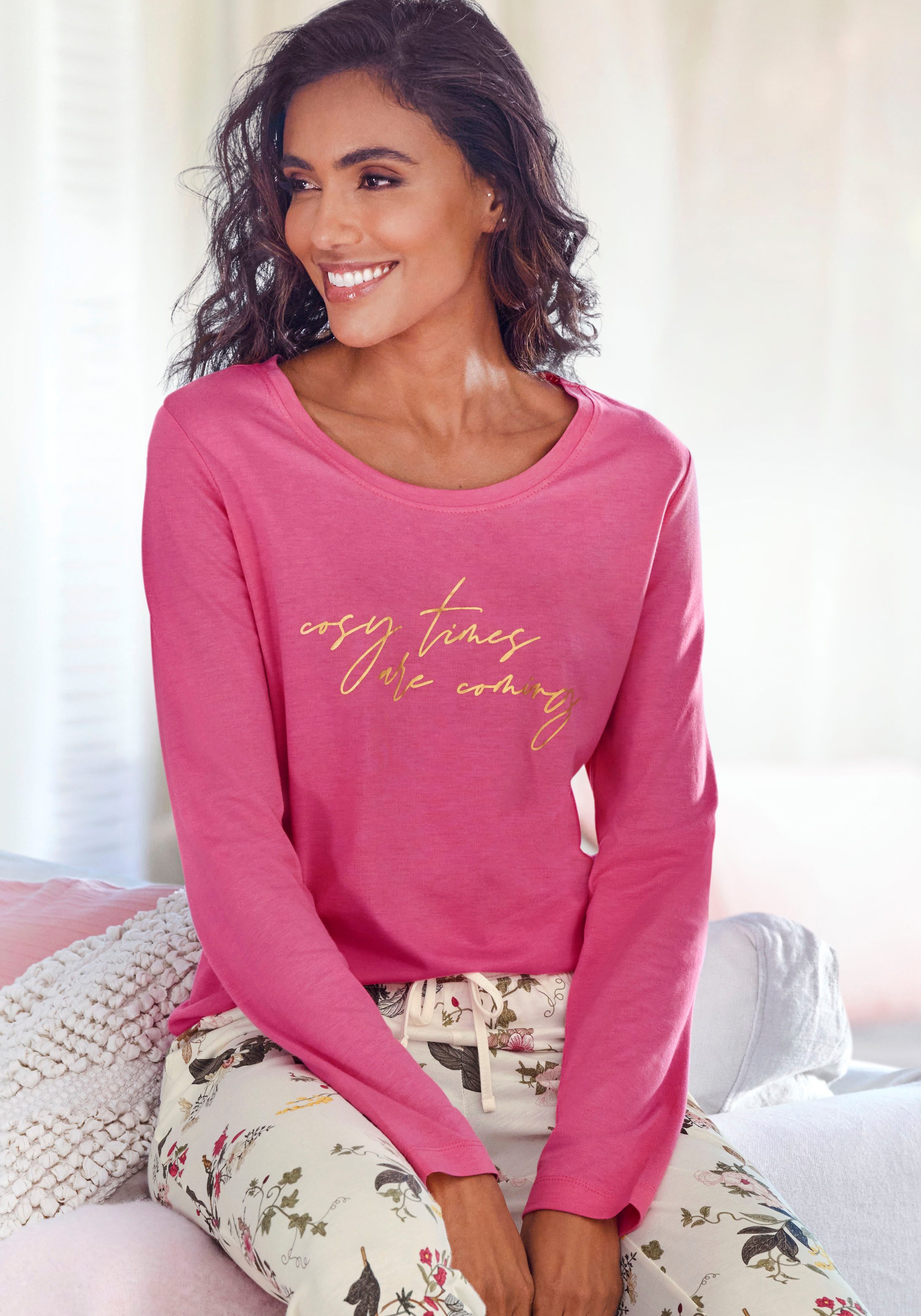 LASCANA Pyjamaoberteil, mit Folienprint günstig online kaufen